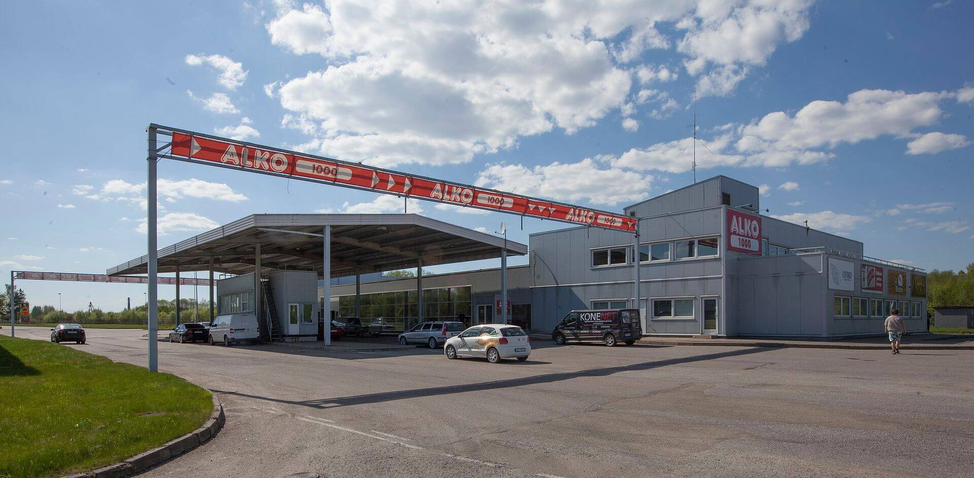 Alko1000 kauplus Valga-Valka vanas piiripunktis.