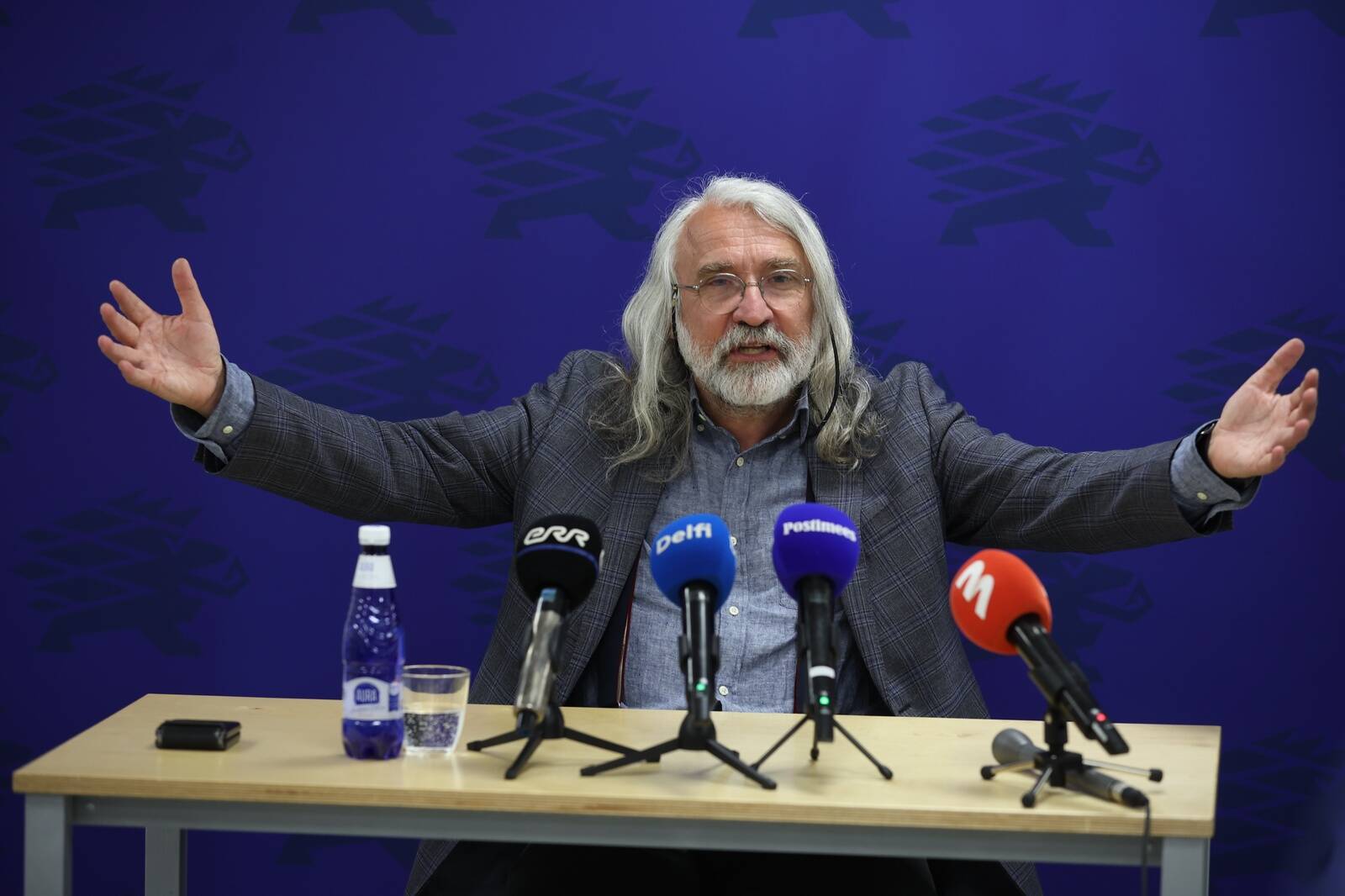 Aivar Pohlak eilsel Eesti Jalgpalli Liidu üldkogul.