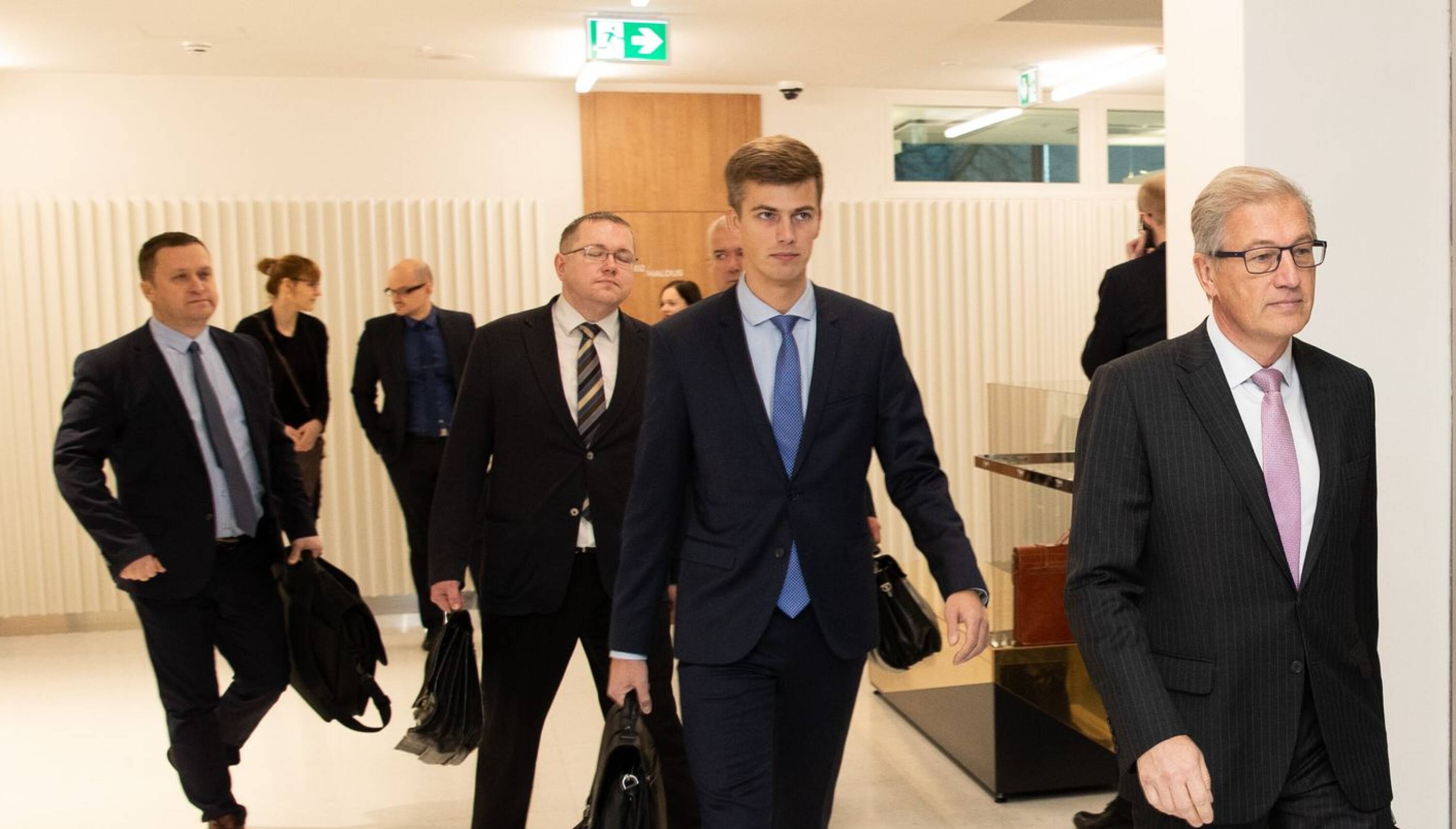 Tallinna Sadama kriminaalasja peategelaste, endiste TS juhtide Ain Kaljuranna ja Allan Kiili esindaja on Aivar Pilv (paremal).