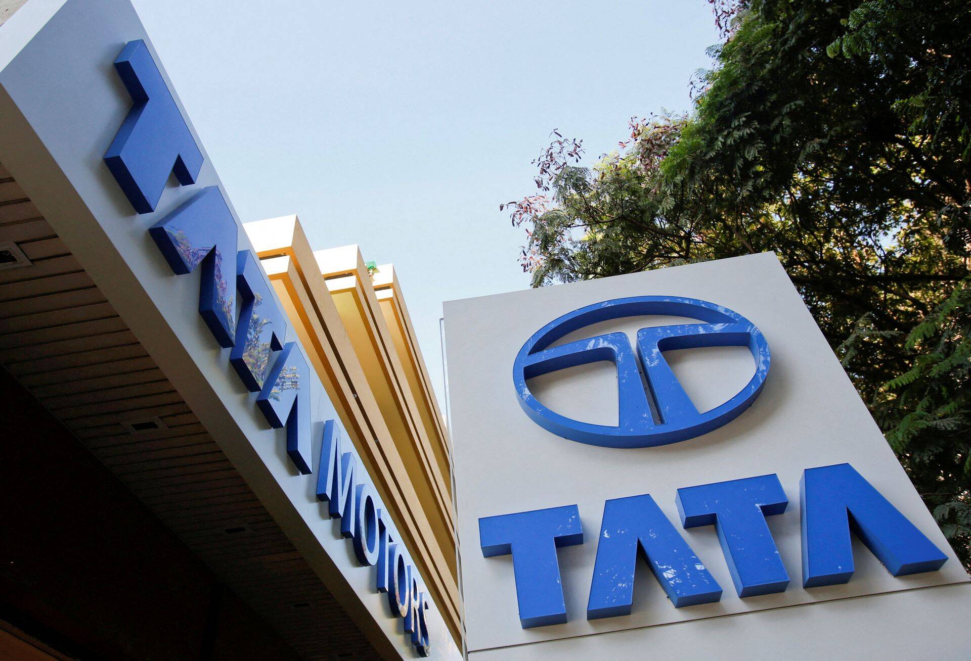 Tata kontserni sõidukitootmise haru Tata Motorsi salong Mumbais.