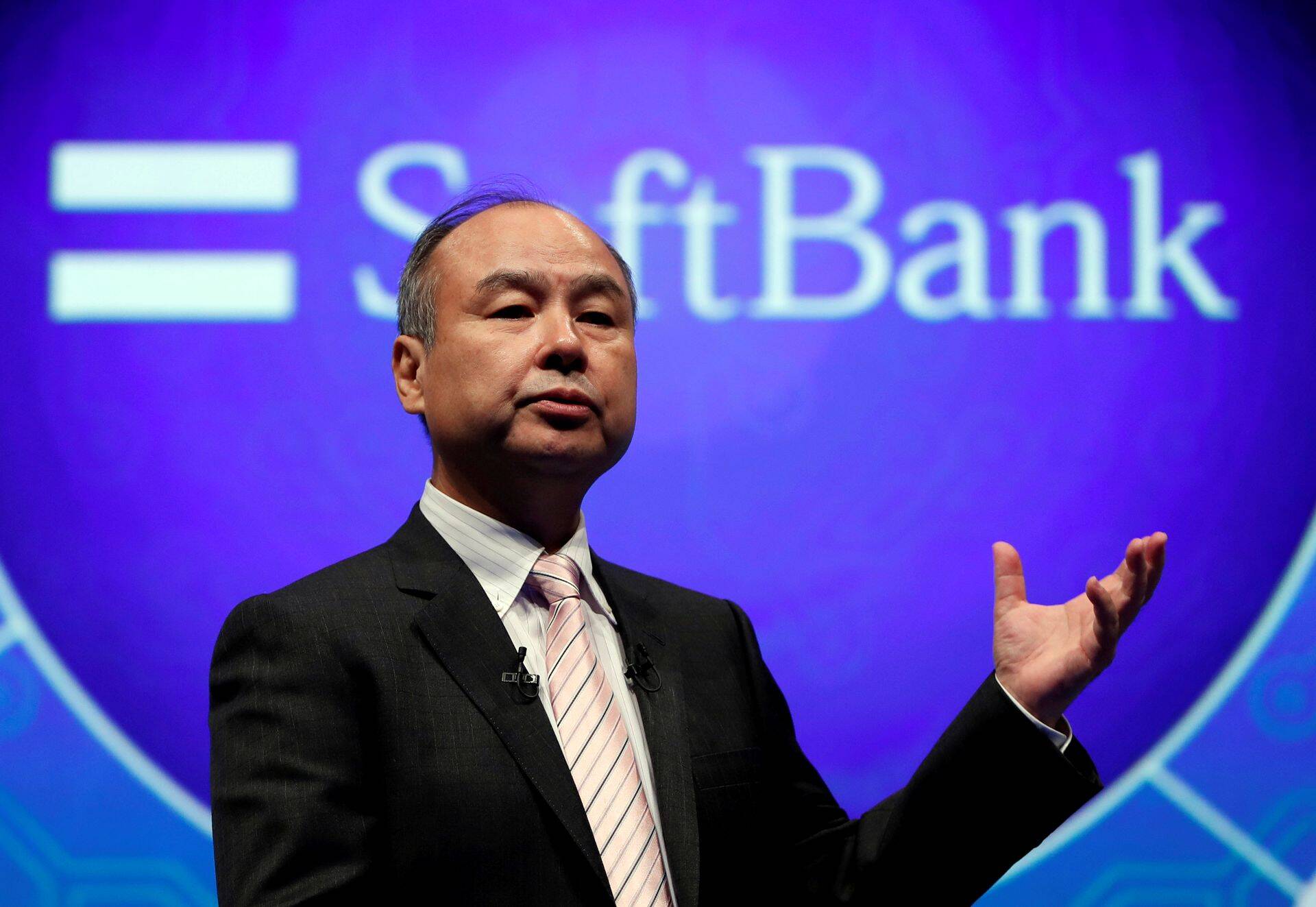 SoftBanki juhtiv Masayoshi Son hoiab enda sõnul investeeringutes konservatiivset joont.