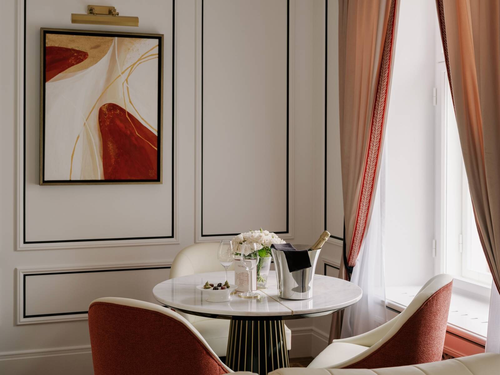 The Burman Suite Champagne