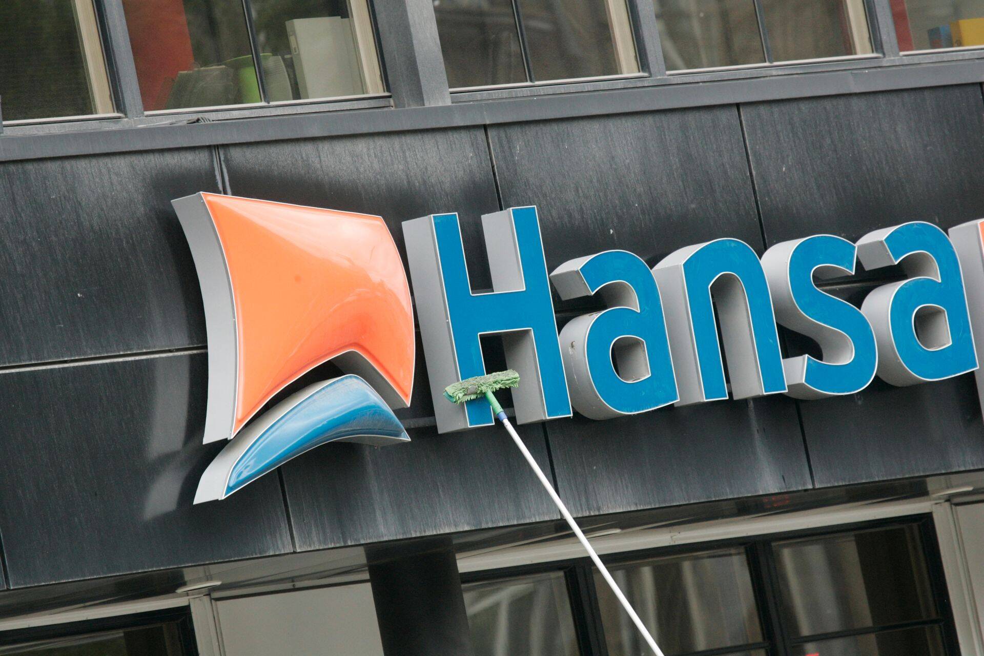 Üks panku, mis 1990ndatel tegutses, oli Hansapank.