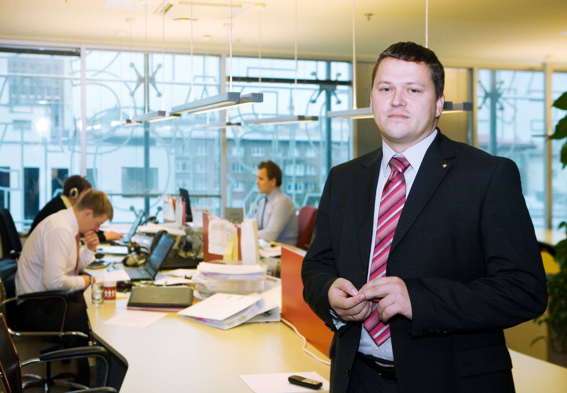 Ивар Кийгемяги, EY