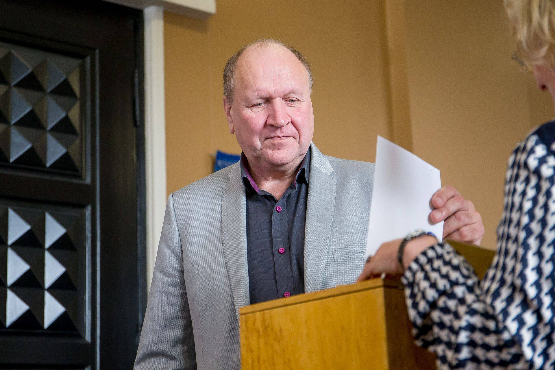 Март Хельме