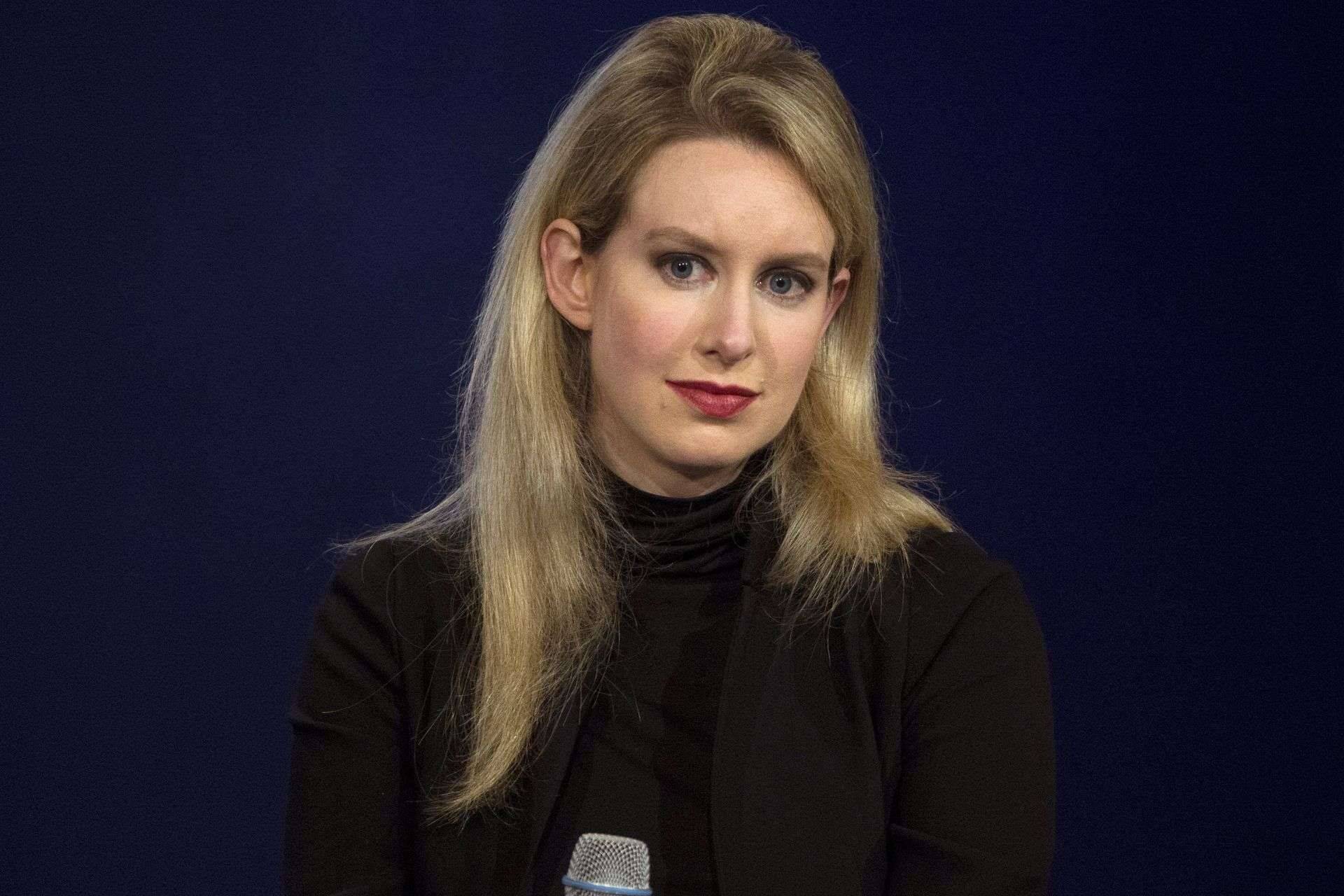 Главу Theranos Элизабет Холм часто сравнивали со Стивом Джобсом.