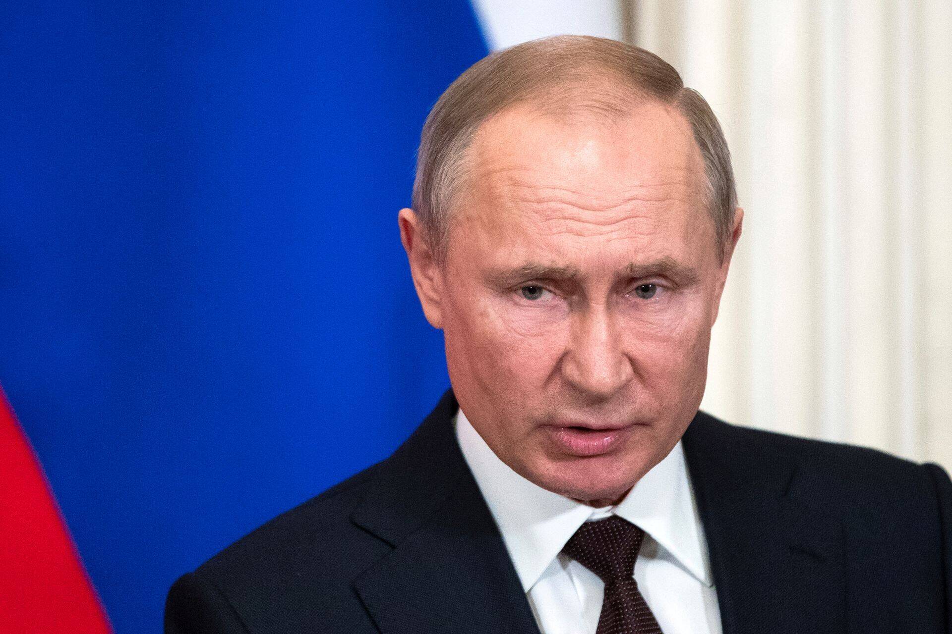 Если Конституционный суд не вуступит против, то Путин сможет остаться президентом до 2036 года. Тогда ему будет 83 года.