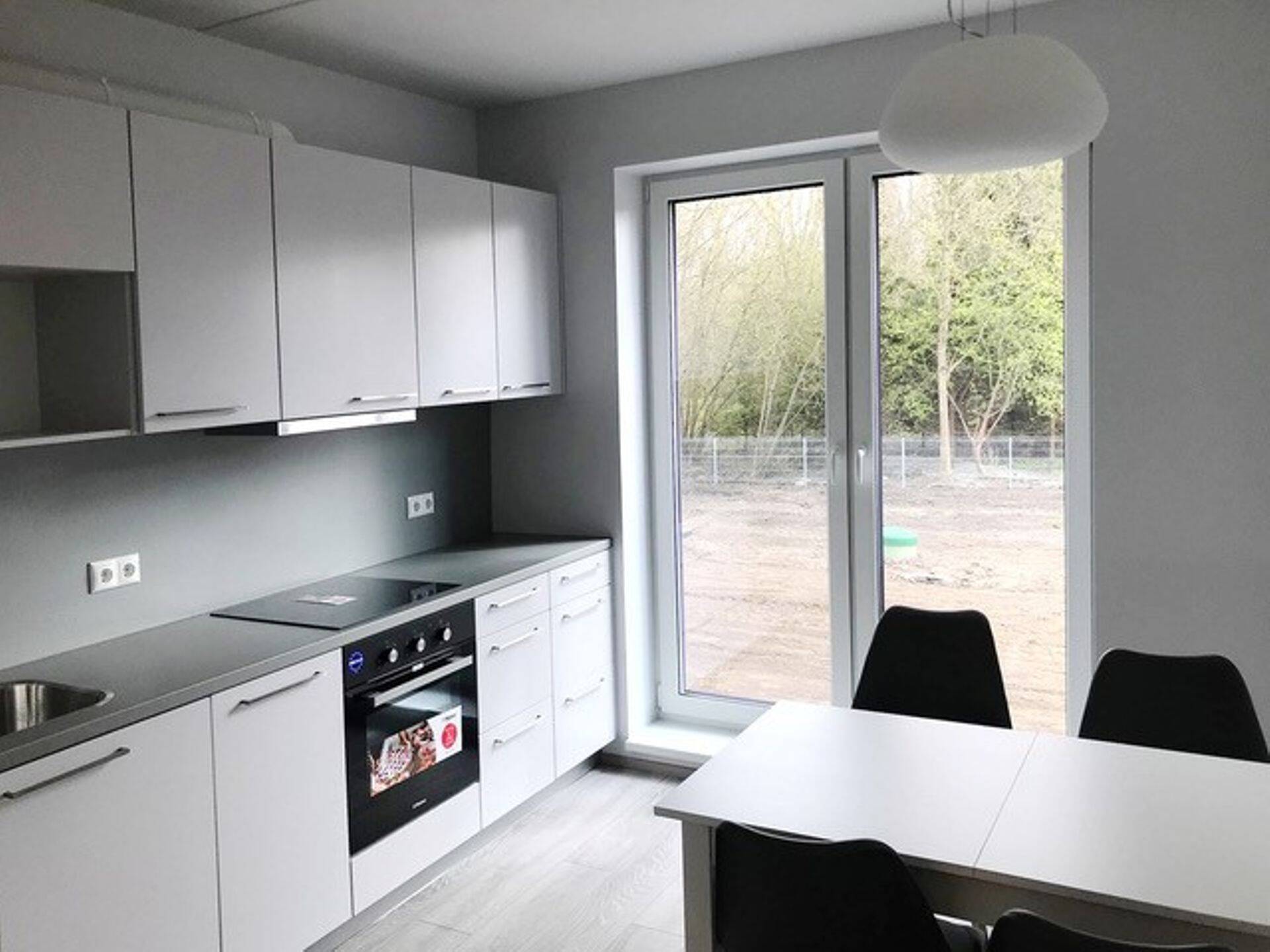 Uus ja mugav üürimaja.