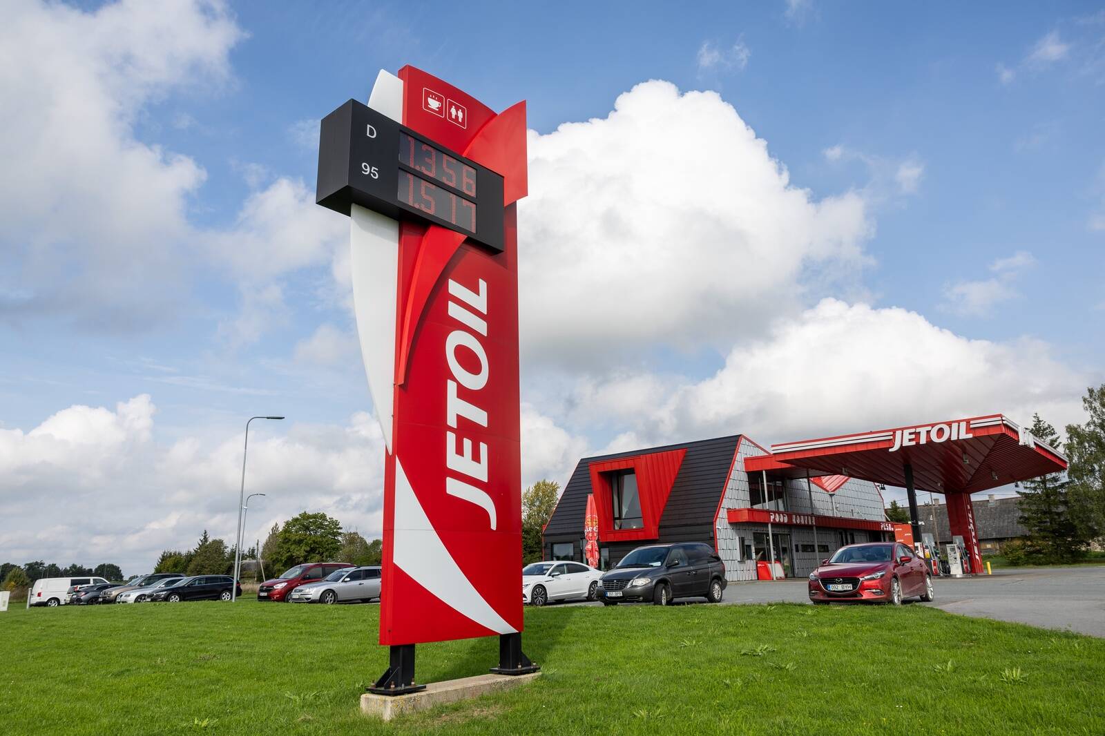 Одна из двух АЗС Jetoil, вызвавших нарекания, в Куйвайыэ.