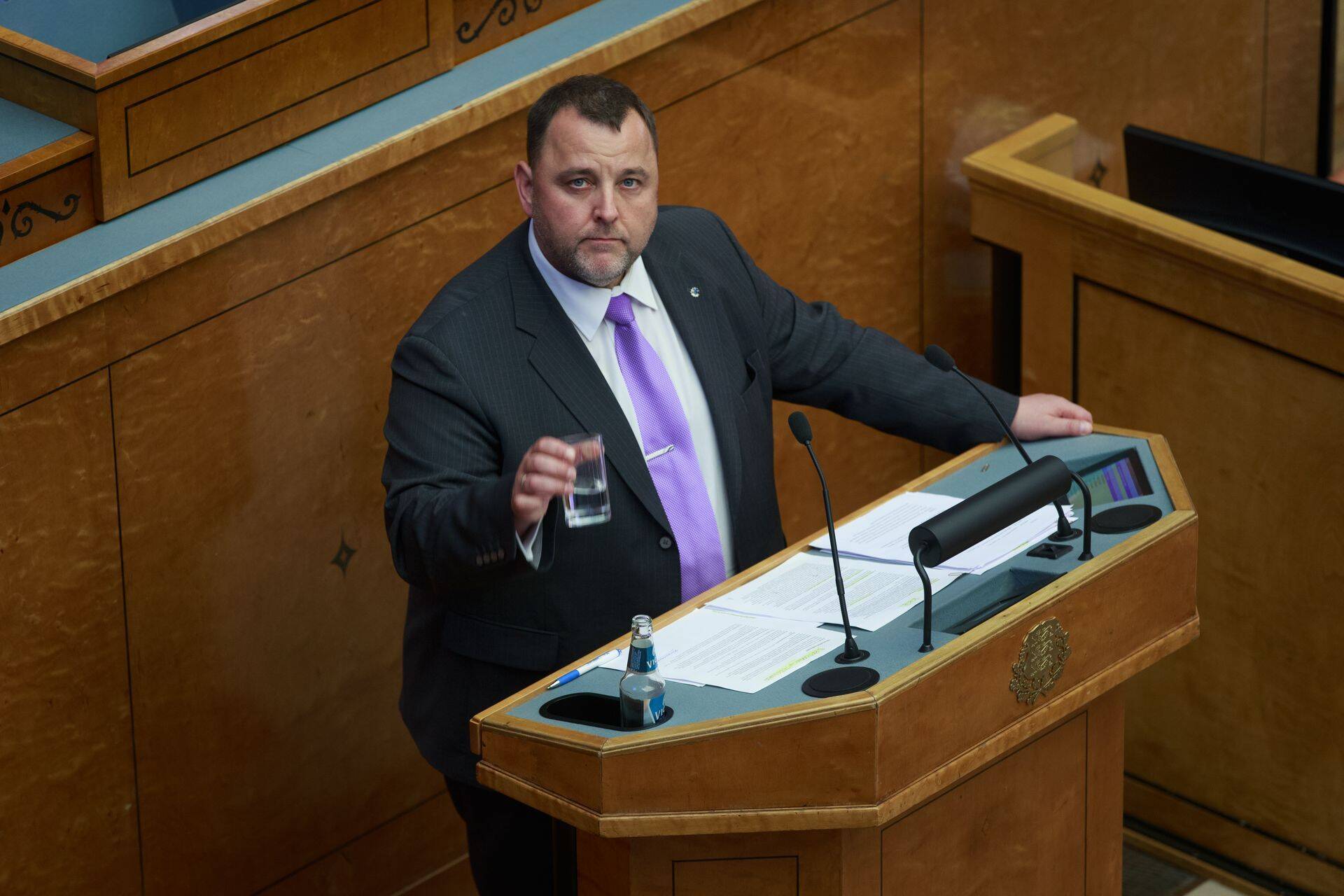 Sven Sester täna riigikogus Kreeka kolmanda abipaketi arutelul.