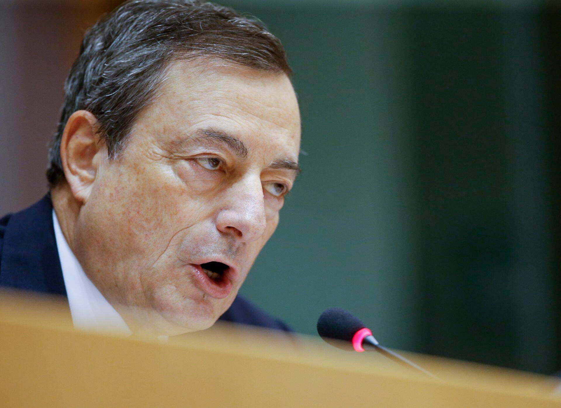 Euroopa Keskpanga president Mario Draghi pikendas võlakirjade tugiostu programmi.