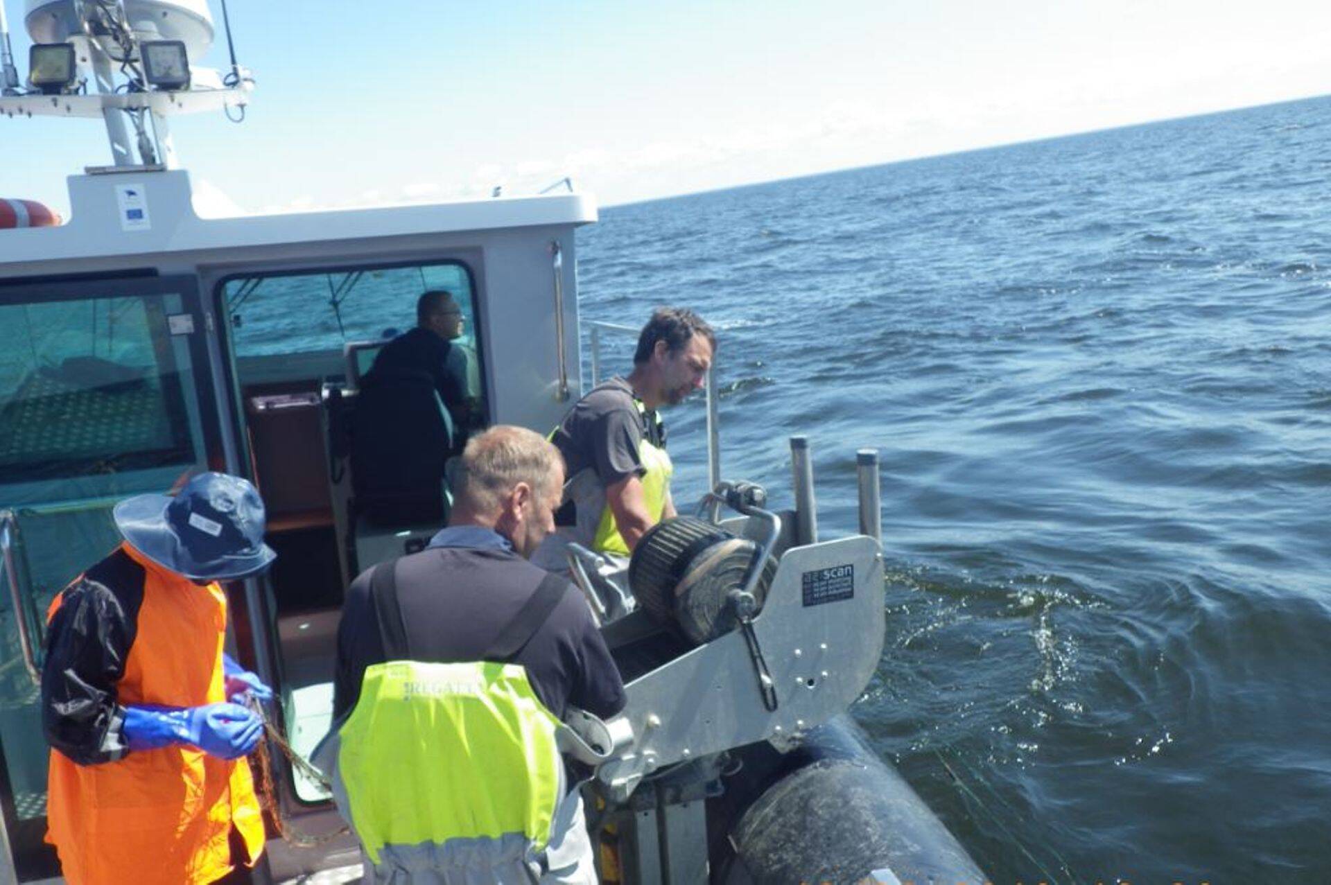 Keskkonnainspektsioon asus taas Peipsit vanadest võrkudest puhastama.