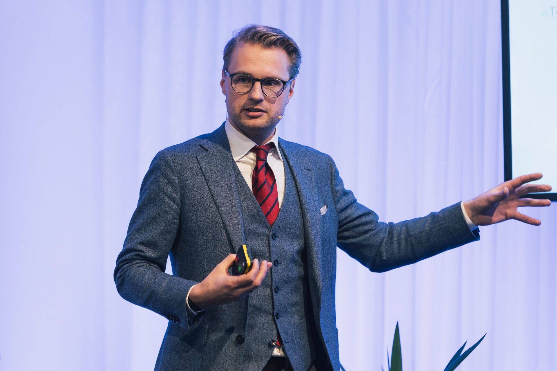 Avalikkuse hinnang on ülevõtmistel aina olulisem ja koondumiste kavandajatel tasuks Ellex Raidla vandeadvokaadi Martin Mäesalu sõnul mõelda PR-nõunike palkamisele.