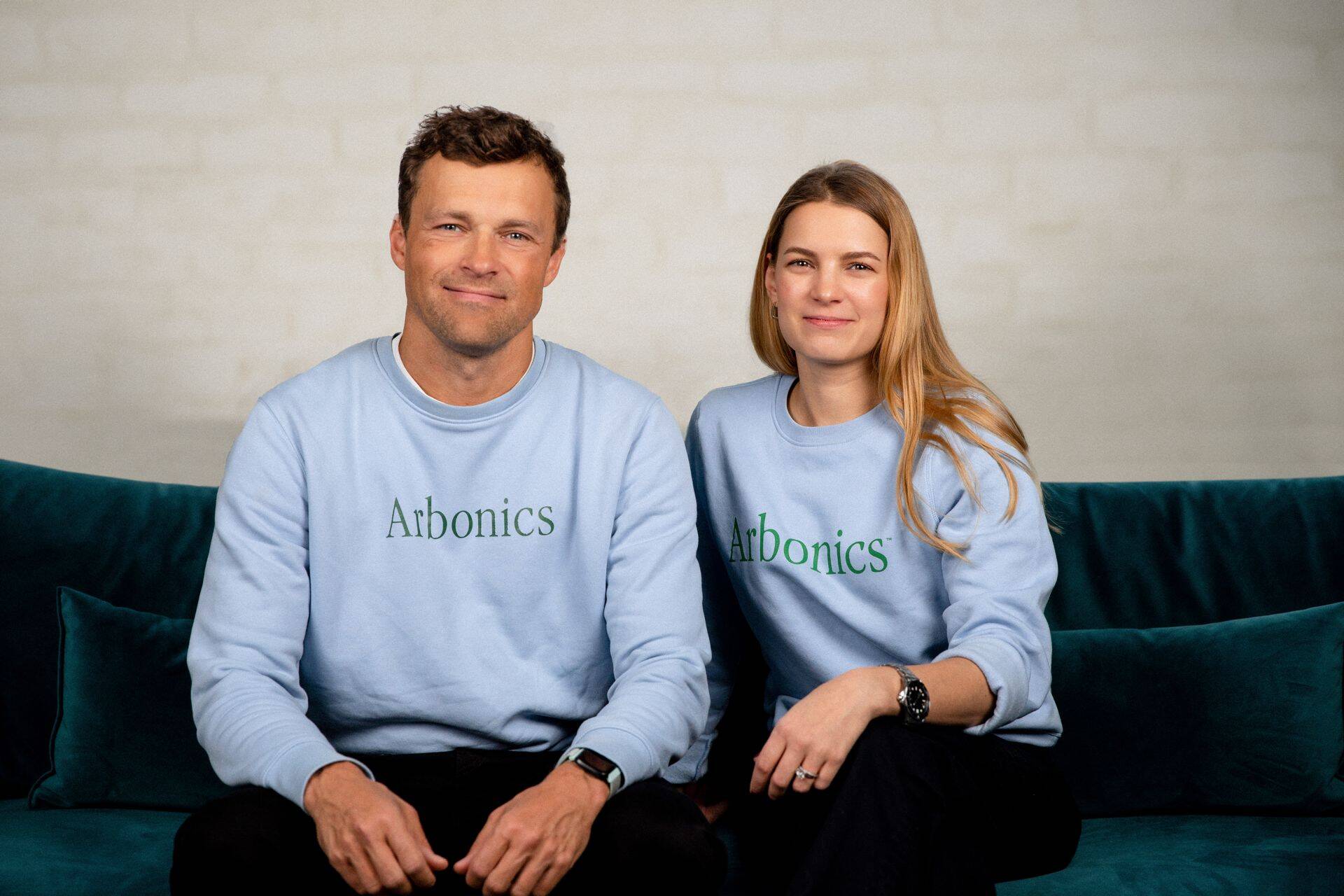 Arbonicsi asutajad Kristjan Lepik ja Lisett Luik, ettevõttel on vanust aasta ja 8 kuud.