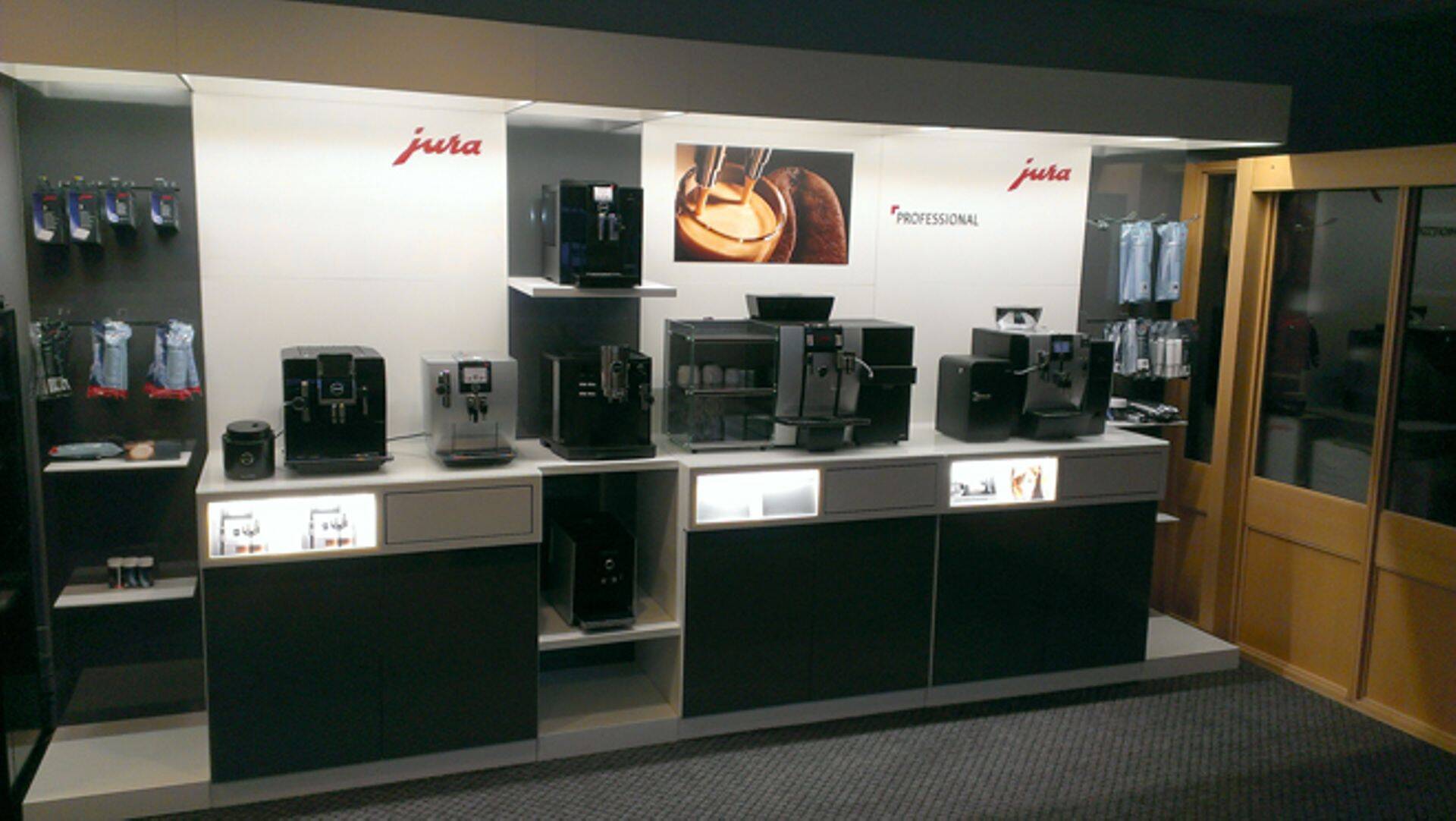 JURA espressomasinate väljapanek Tartu Kohvikeskuses
