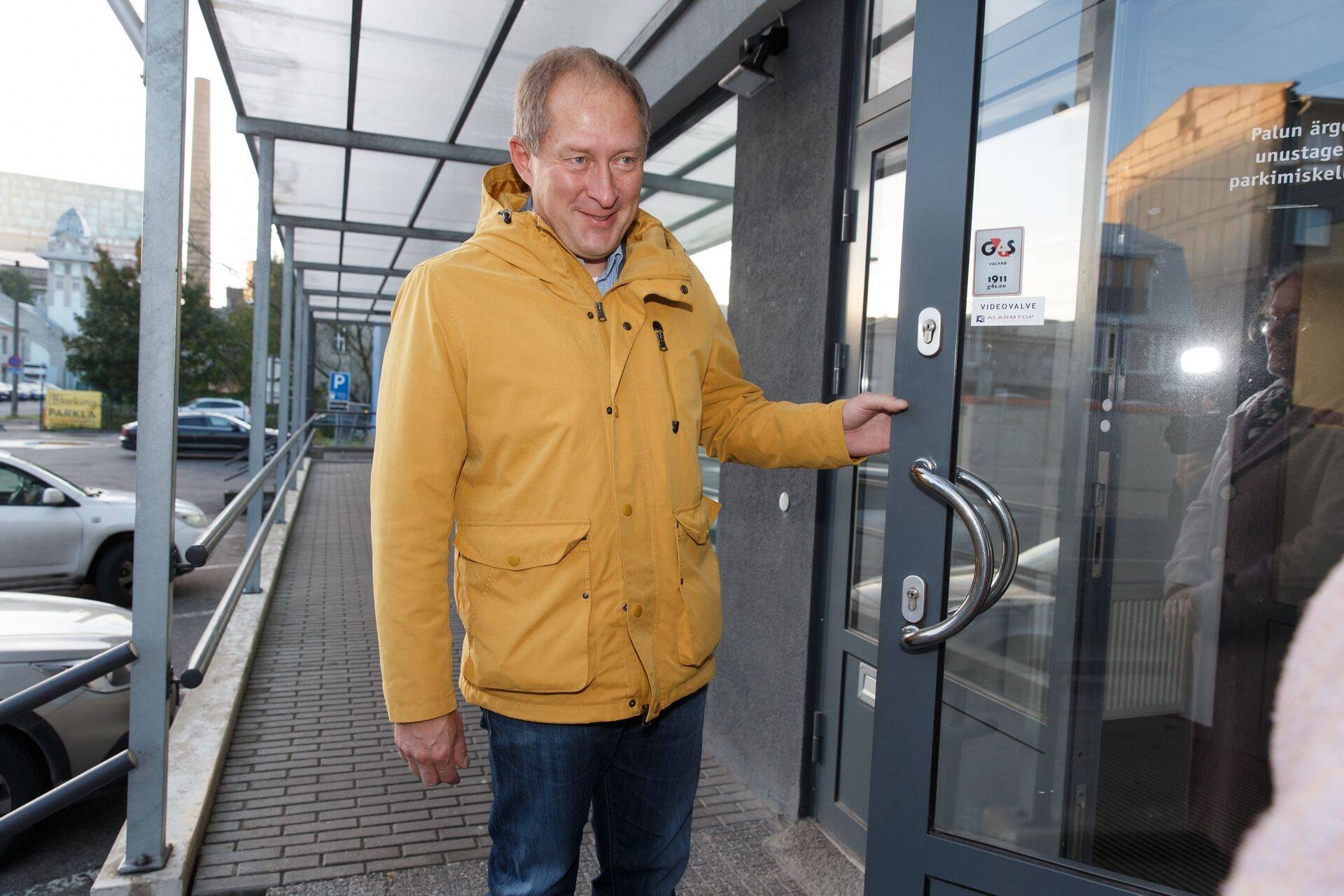 Toomas Tamsar teel Haigekassa juhi valimistele.