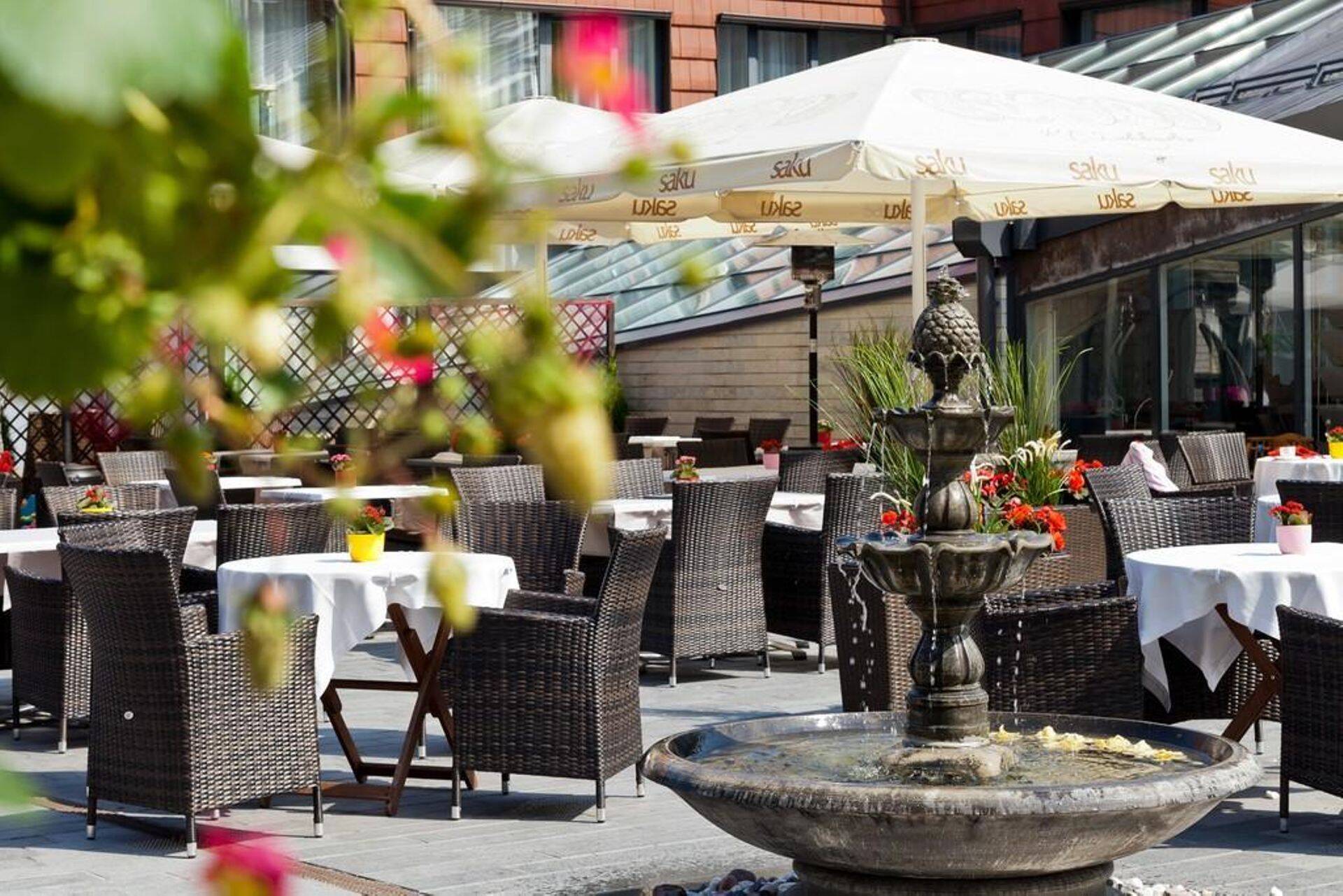 Отель Grand Rose SPA в Курессааре.