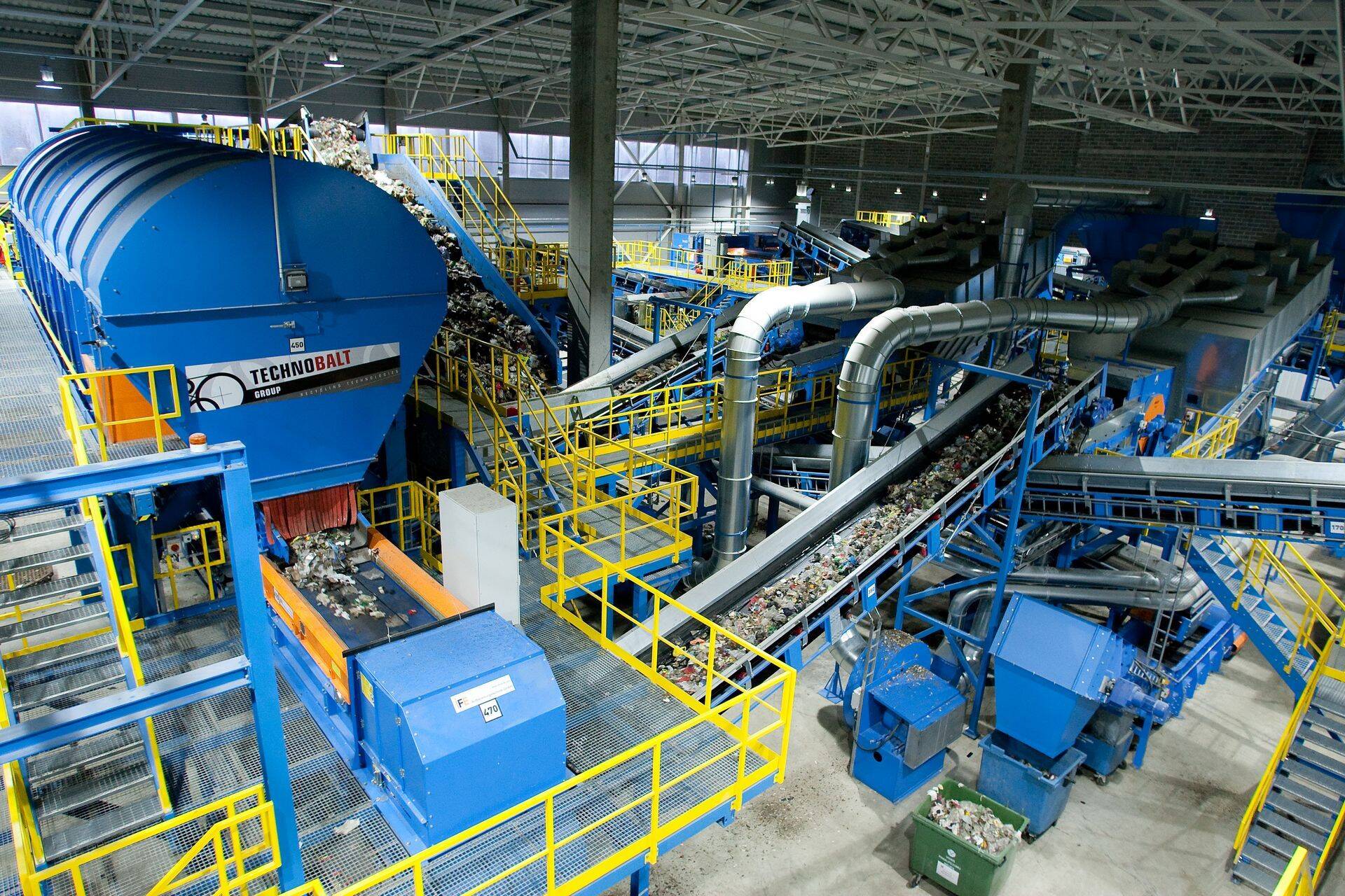 Baltimaade ja Skandinaavia suurim jäätmete sorteerimise
tehas Lätis Getlinis, mille tehnoloogia projekteeris ja
teostas Technobalt.