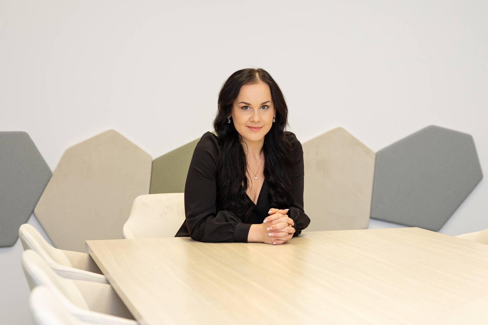 „Kui isegi masin püüab tekitada empaatiat, siis inimesed ja ettevõtted, kes seda ei tee, jäävad veel kaugemaks,“ näeb IIZI Kindlustusmaakleri
 korporatiiv- ja ärikliendi turundusjuht Kadri Kalme