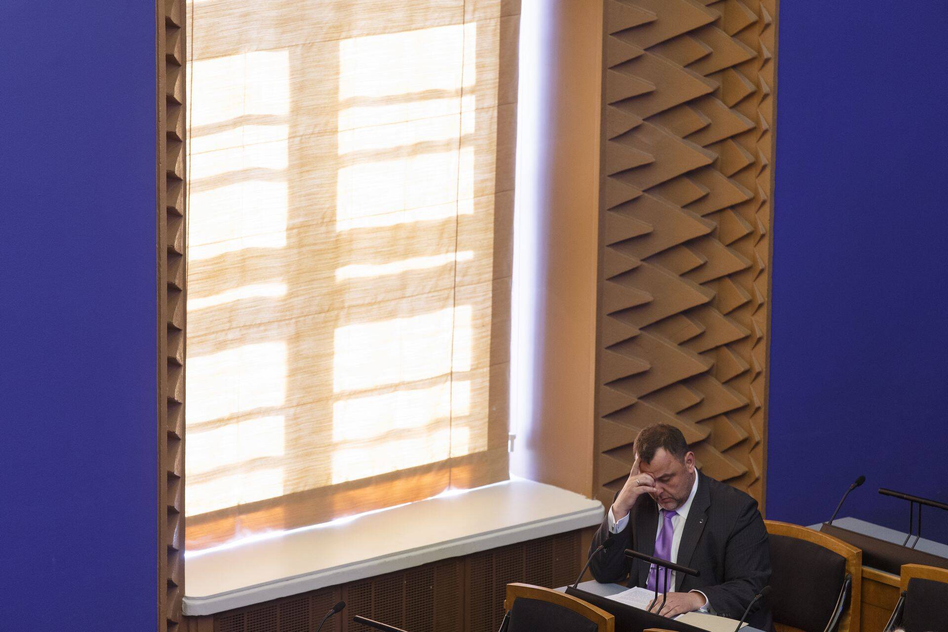 Rahandusminister Sven Sester sügisel riigieelarve hääletusel riigikogus.