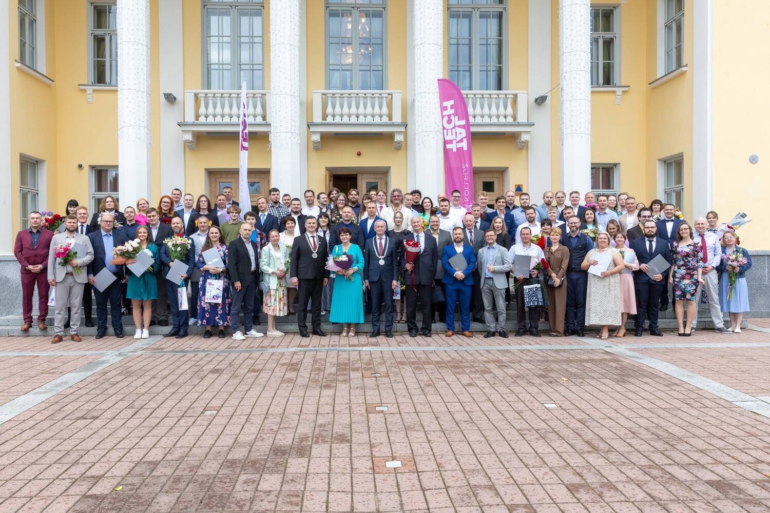 Taltechi Virumaa kolledži lõpetajad 16. juunil.