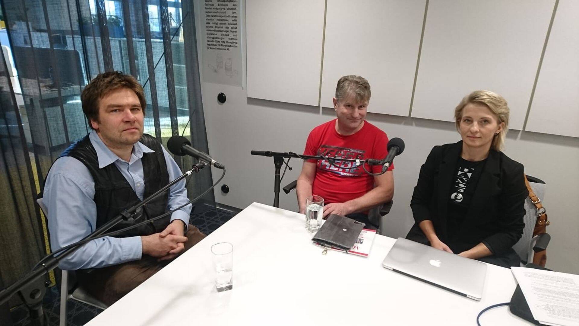 Tallinna Ülikooli digitehnoloogiate instituudi tarkvaratehnika lektor Jaagup Kippar, Elektrimasinad OÜ müügijuht Kalev Lehiste ja Tallinna Ülikooli Avatud Akadeemia juhataja Katrin Männik