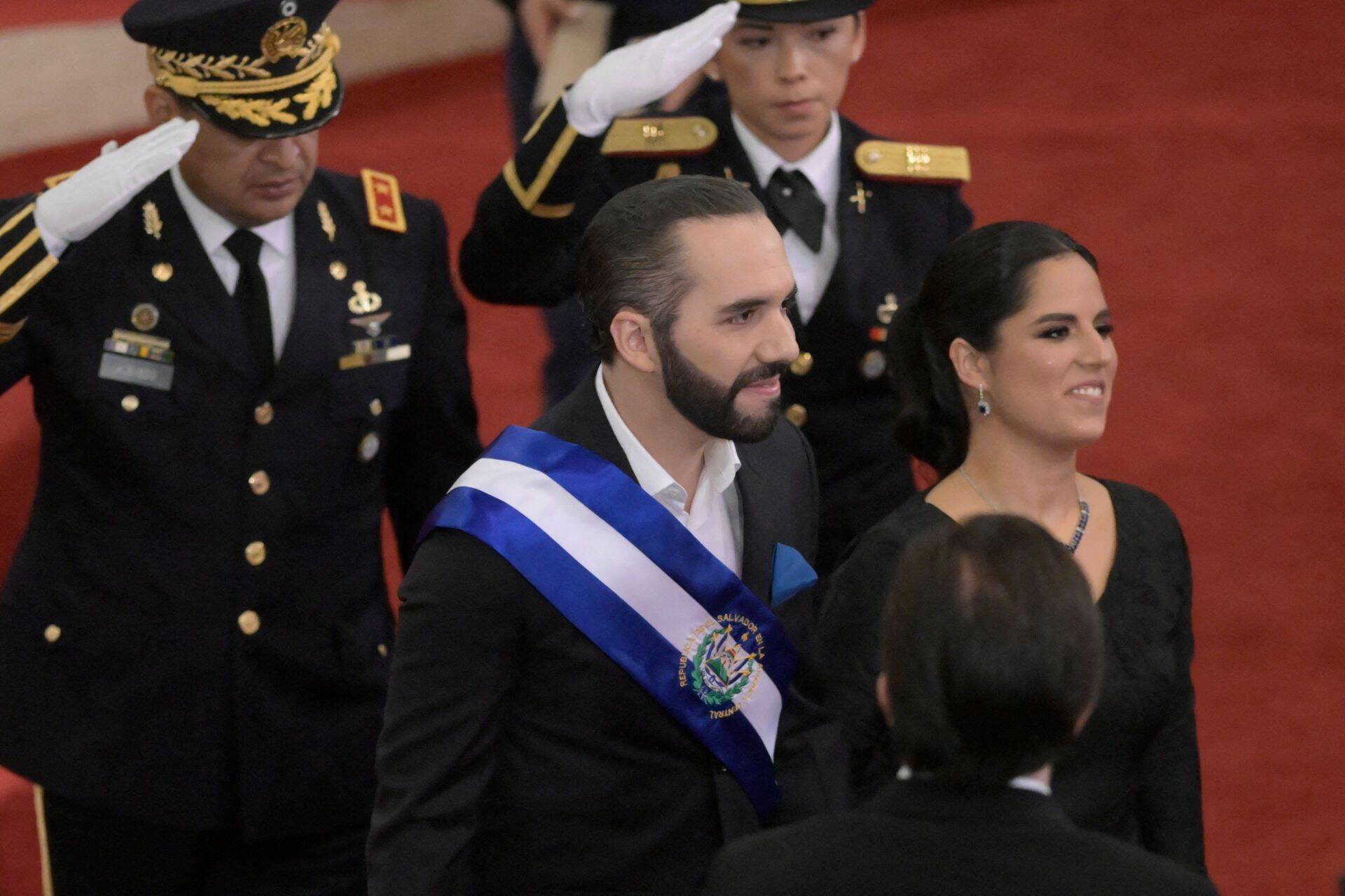 El Salvadori president Nayib Bukele koos oma naise Gabriela Rodriguezega.
