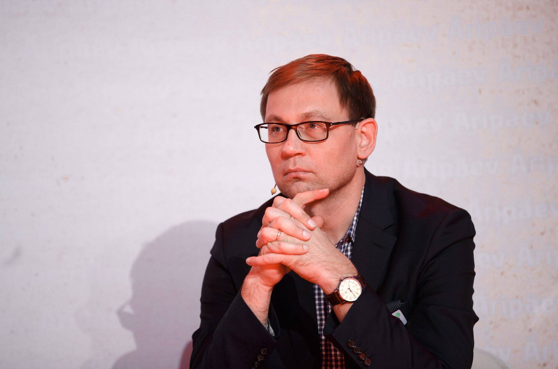 Tervise- ja tööminister Peep Peterson on rääkinud ka vajadusest töötada välja puidutööstustele palgatoetuse skeem.