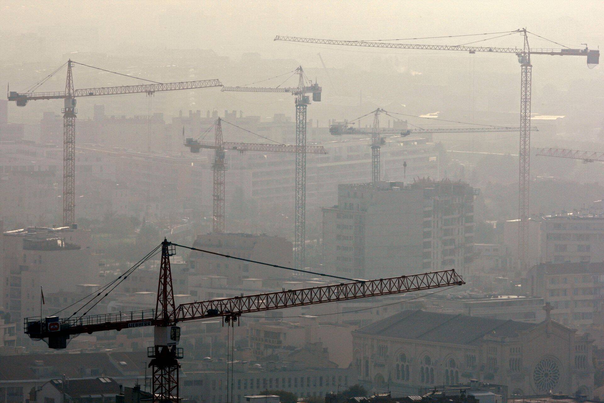 Maailmamajanduses kisub hämaraks.