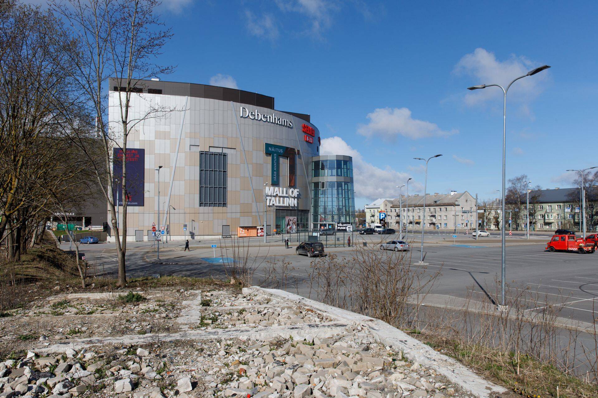 T1 keskust esimese oksjoniga müüa ei õnnestunud.