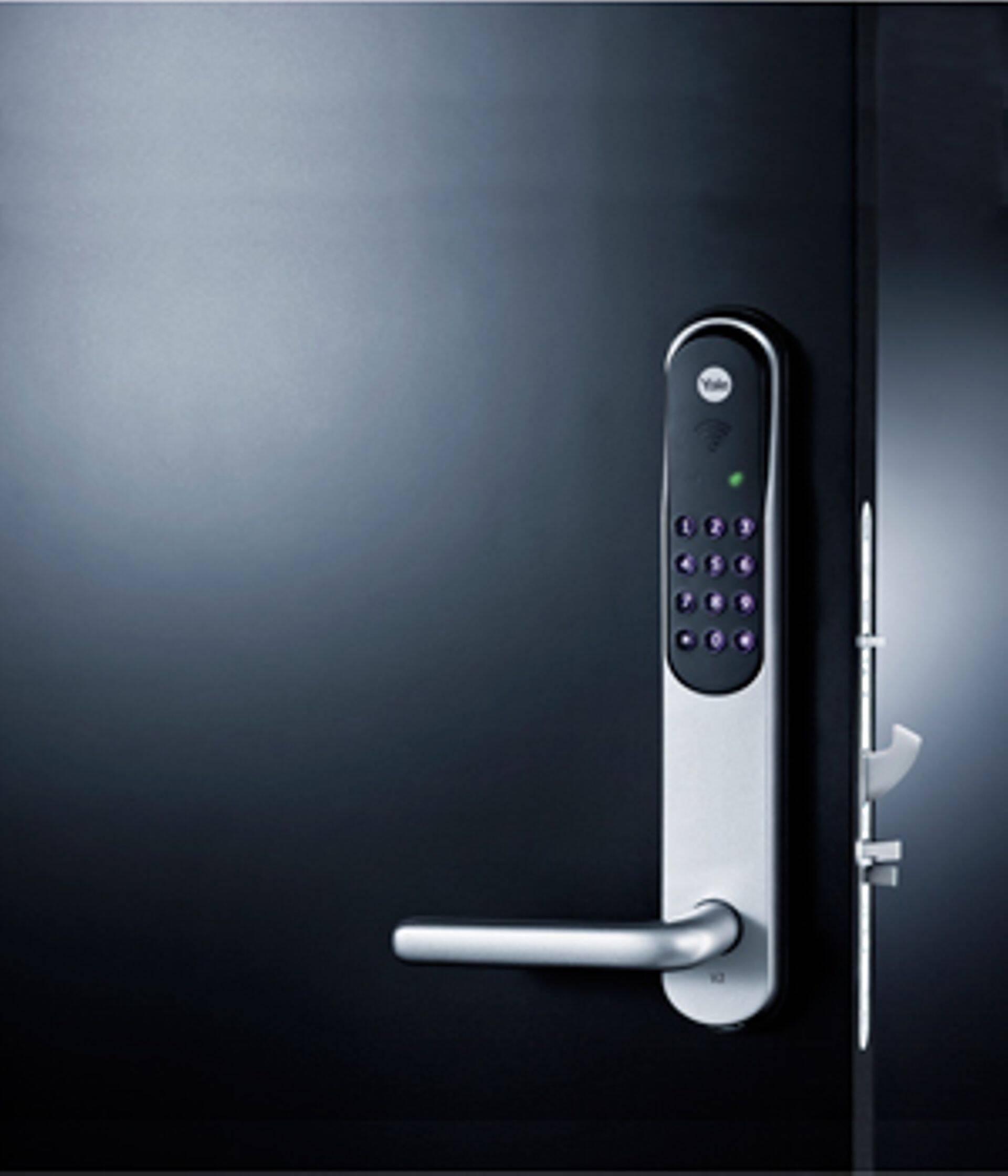 Цифровой замок Yale Doorman