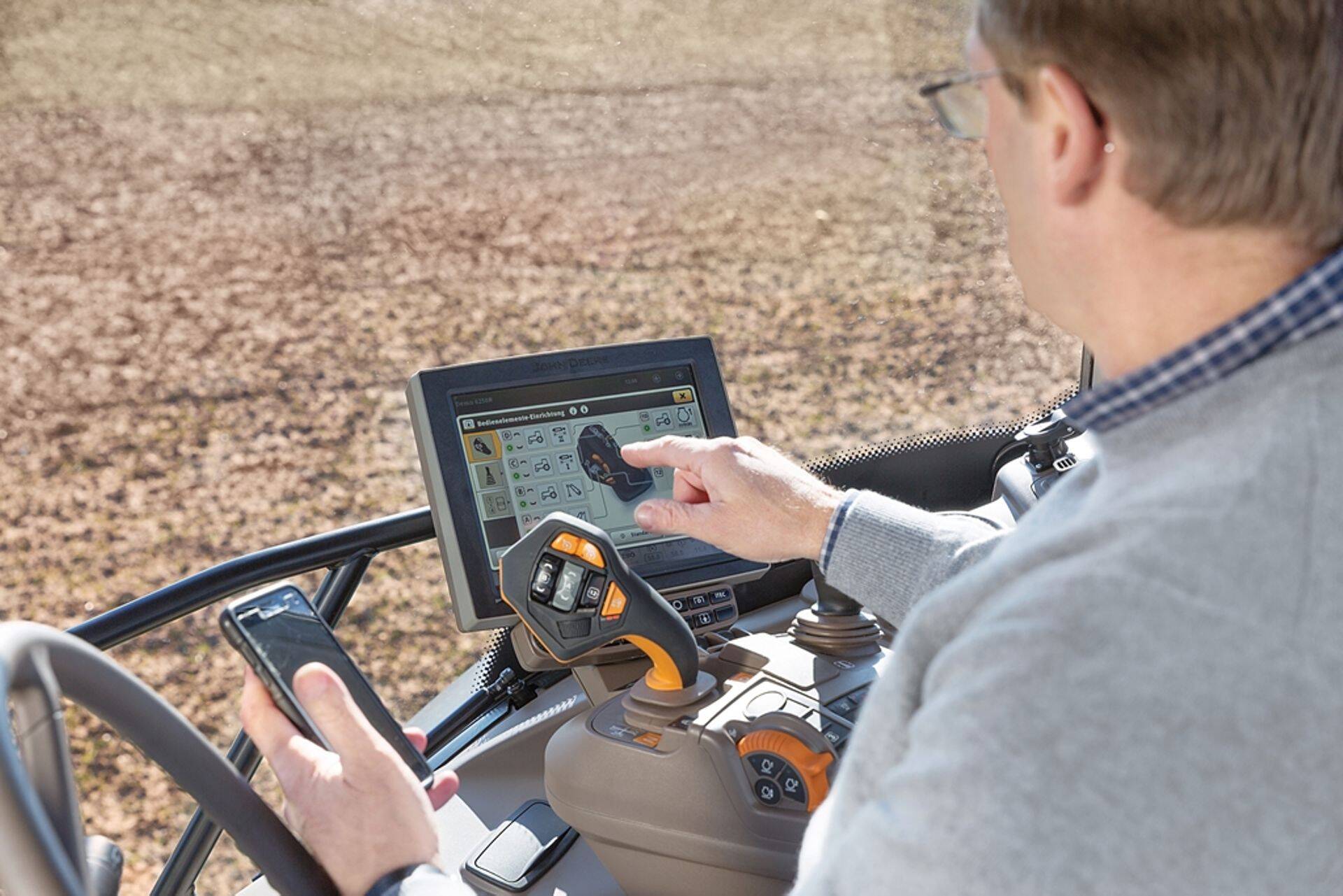 John Deere CommandPRO – uus viis sõitmiseks
