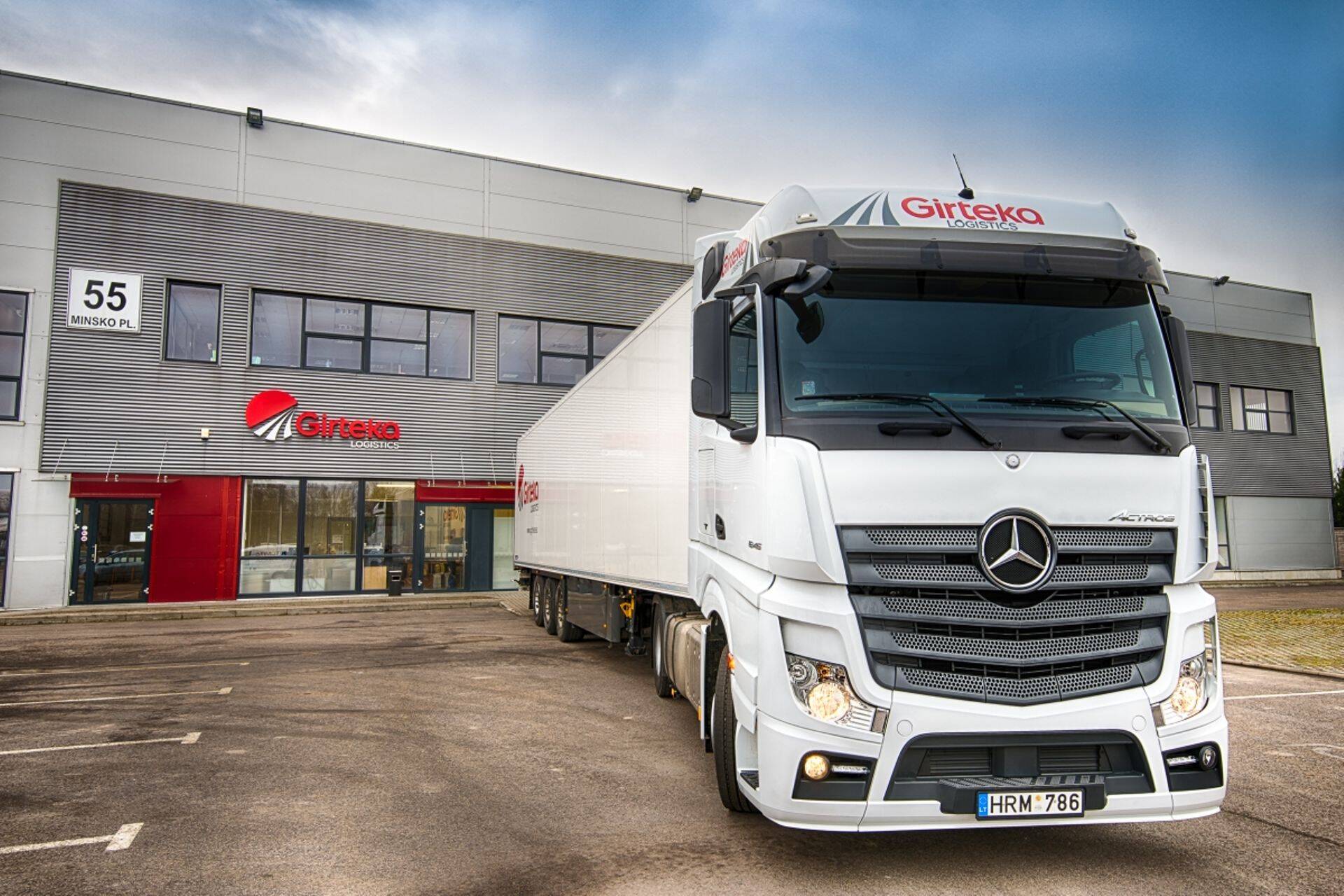 Girteka Logistics tegi Ida-Euroopa suurima veoautoostu.