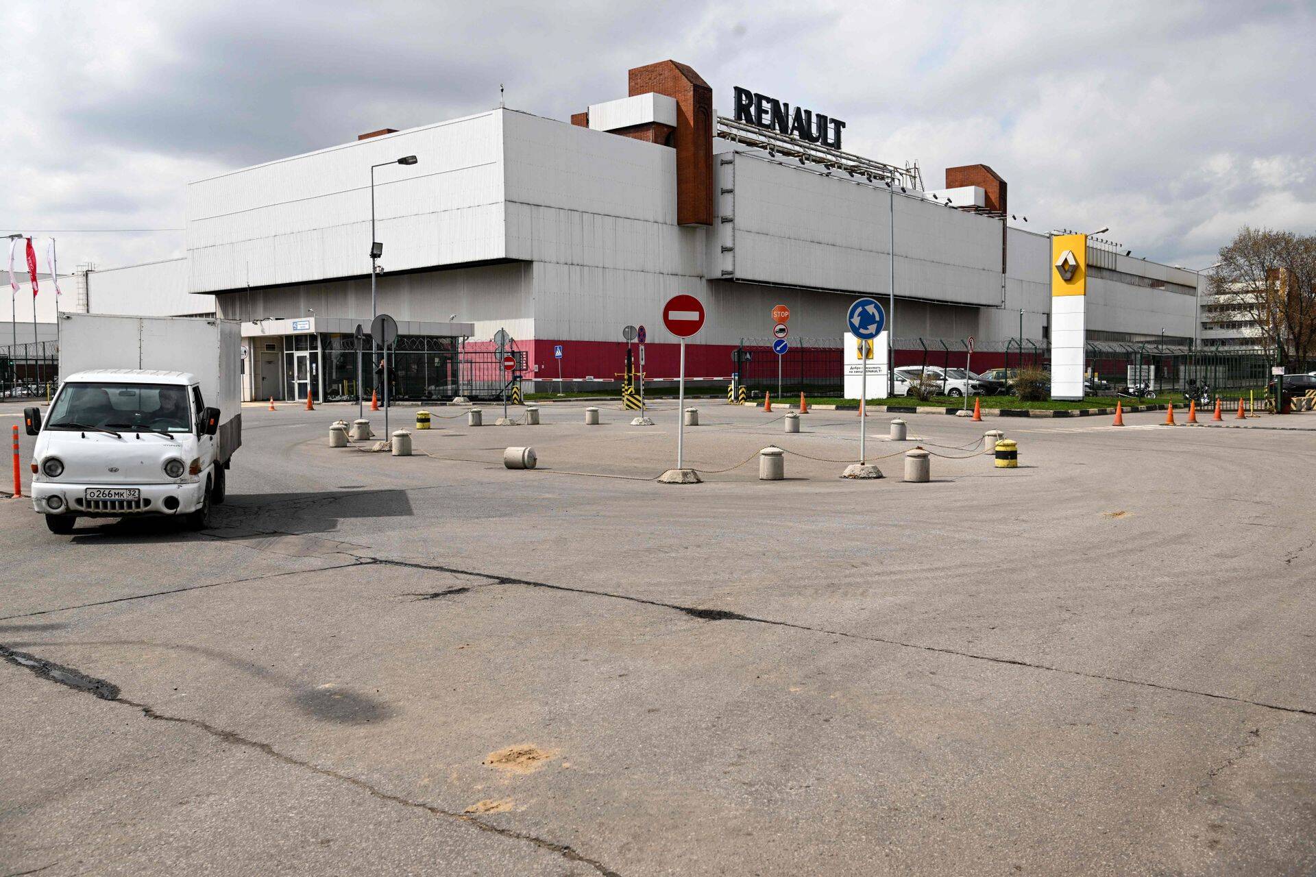 Завод Renault в Москве (фото от 26 апреля).