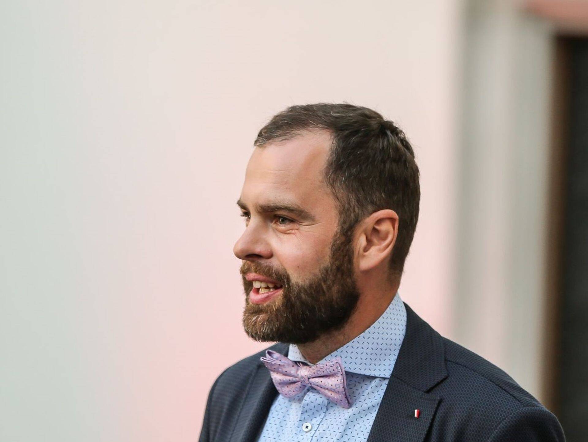 Ellex Raidla juhtivpartner Ants Nõmper on aidanud õigusalaselt luua mitmeid innovatiivseid E-riigi lahendusi, sealhulgas üle-eestilise e-tervise infosüsteemi (elektroonilised tervisekaardid, digiretseptid, online registreerimine jpm).