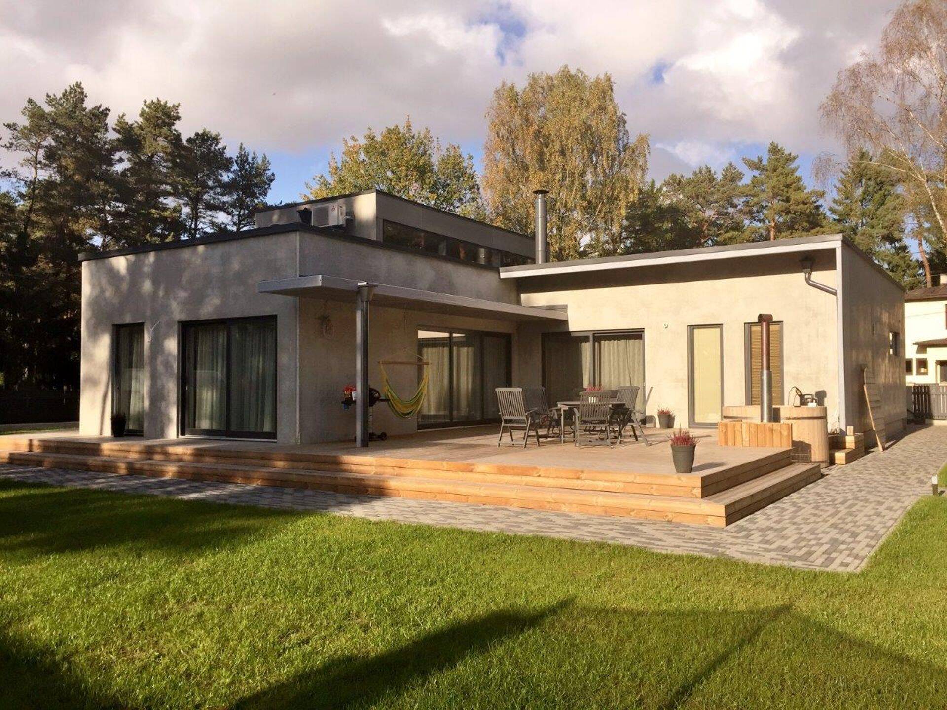 Et saada rohkem infot toote kohta, võta ühendust Aare Pärnaga, telefon 671 2500 ebe@betoonelement.ee, AS E-Betoonelement