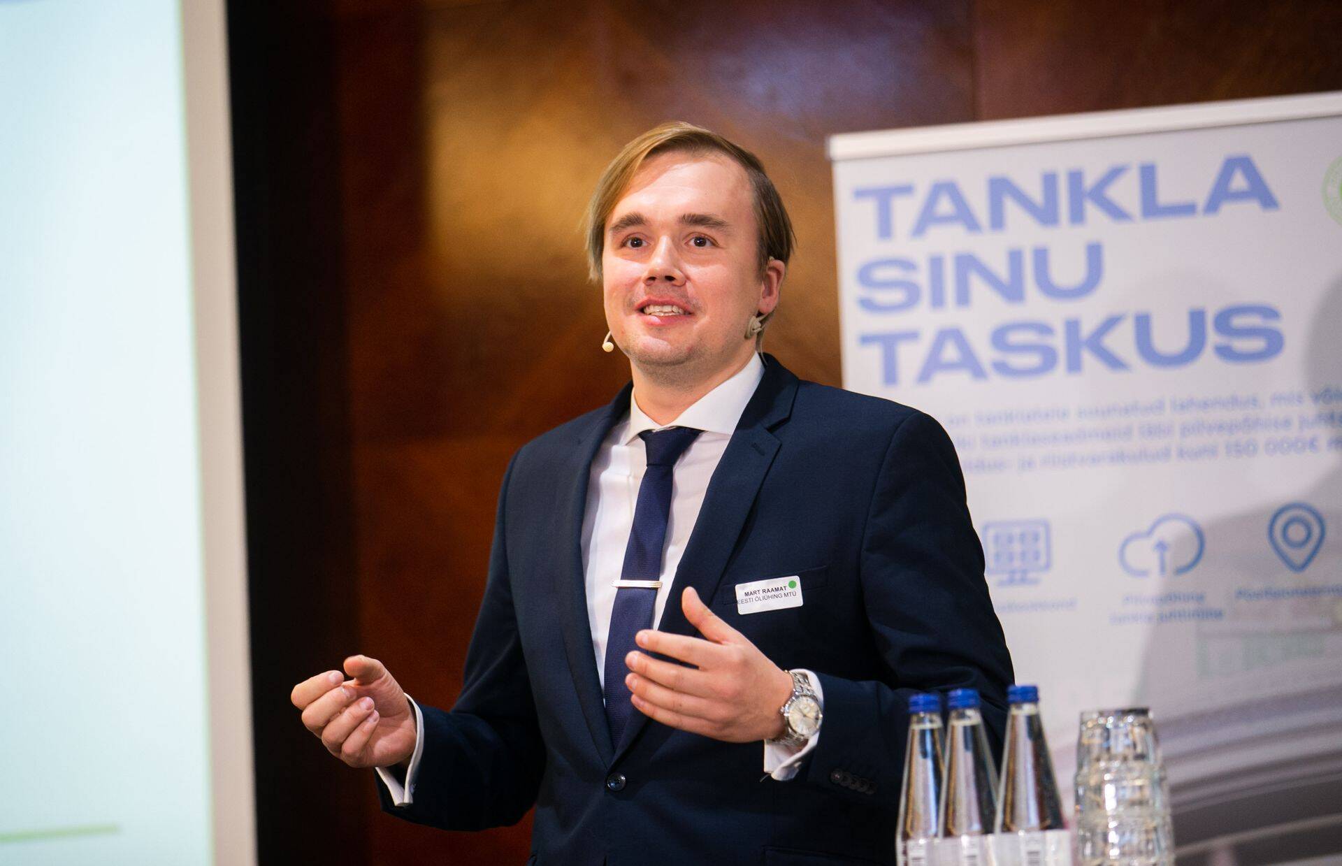 Kütuseturu Aastakonverentsi modereeris Eestis Õliühingu tegevjuht Mart Raamat.