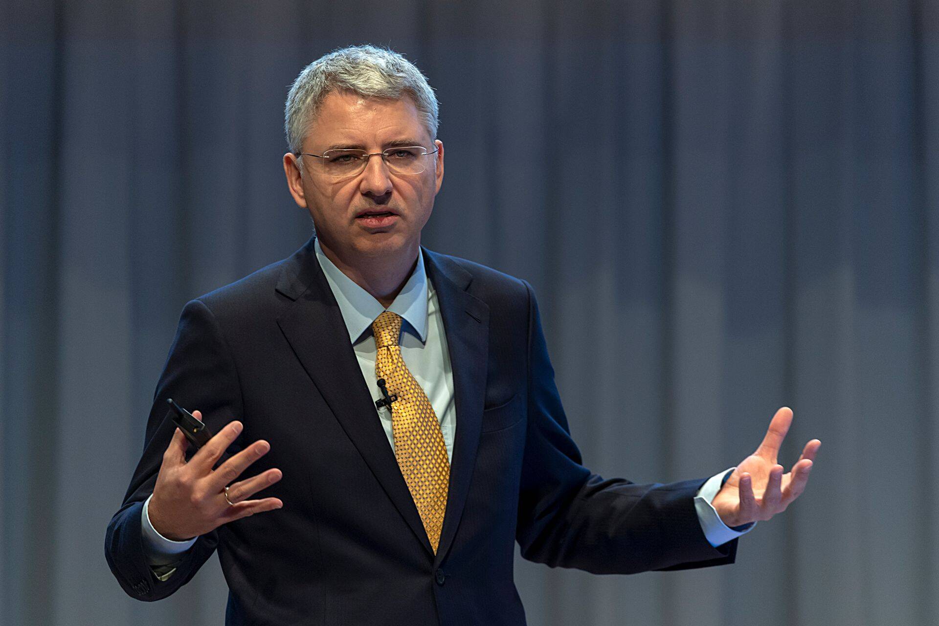 Roche Holding AG juhataja Severin Schwan tutvustab firma aastatulemusi 31. jaanuaril 2019. aastal Baselis Roche'i peakontoris.