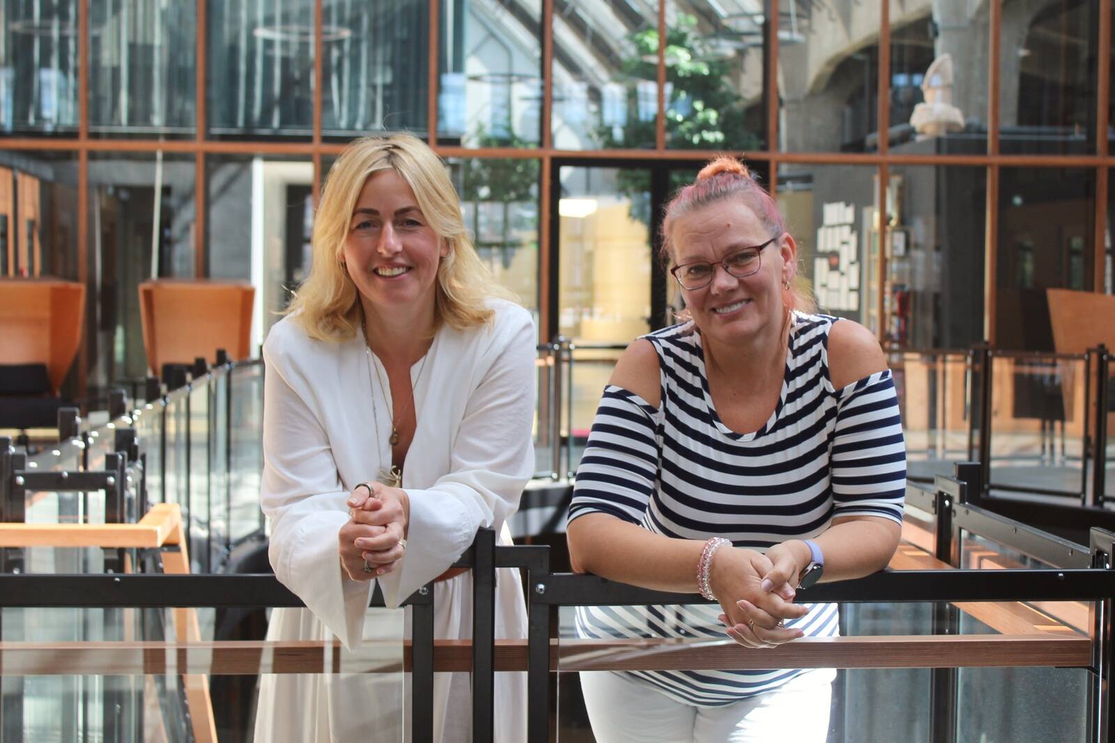 Happy Workplace’i partner ja tööõnne insener Kaidi Nigulas ning Personaliuudiste juht Helen Roots.