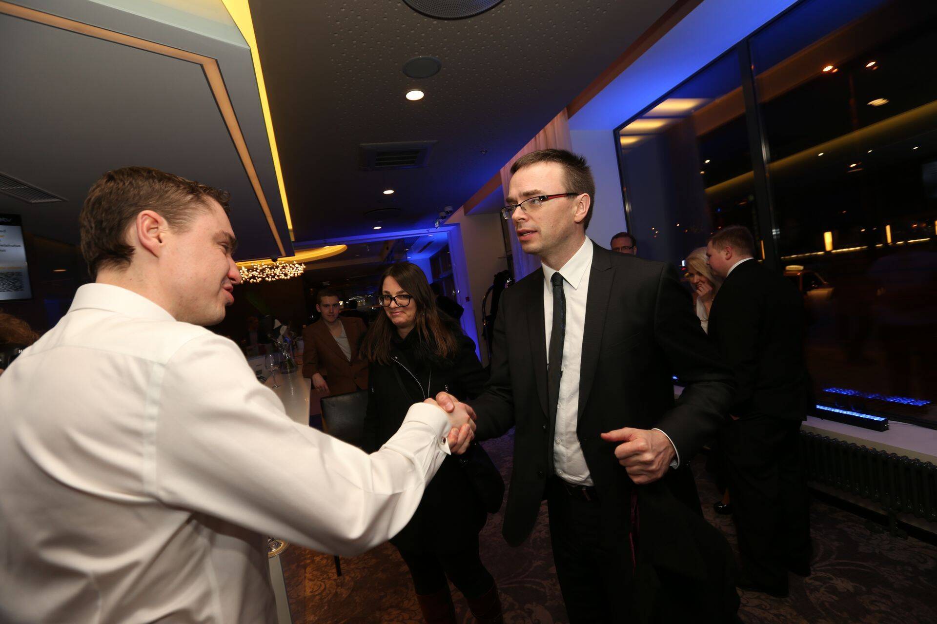 Reformierakonna, Sotsiaaldemokraatide ja Vabaerakondade esindajad kogunesid kohtumisele