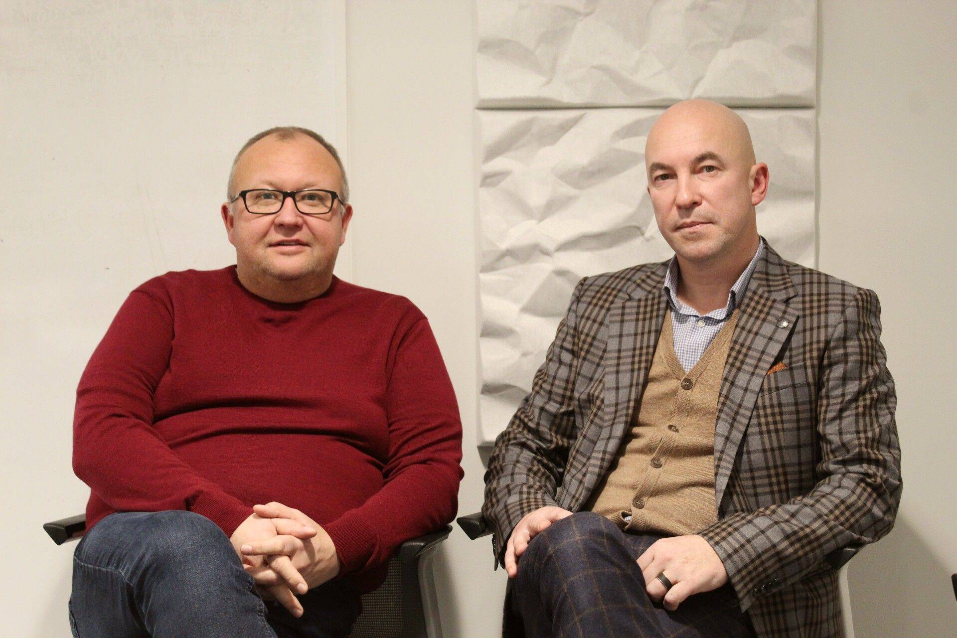 Amserv Grupi finantsjuht Tõnu Vanajuur ja Rahvusooper Estonia turundusjuht Rein Mikk räägivad saates "Kultuur veab majandust", mis suunas liigub täna kultuuri erarahastus.