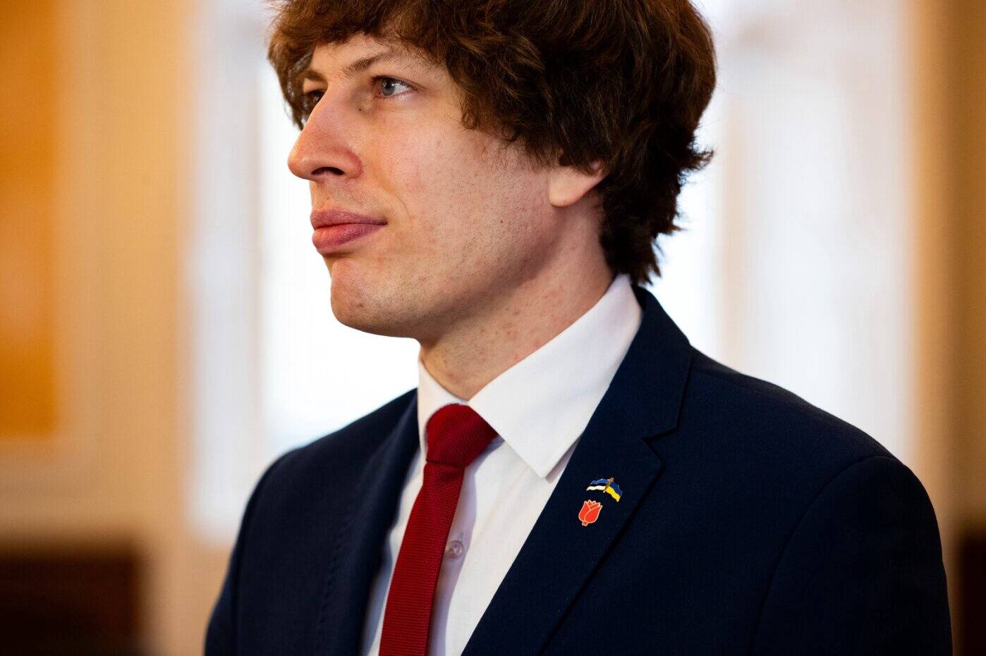 Депутат Рийгикогу Танель Кийк убежден, что нужно разрешить больницам закупать лекарства напрямую, минуя оптовиков.