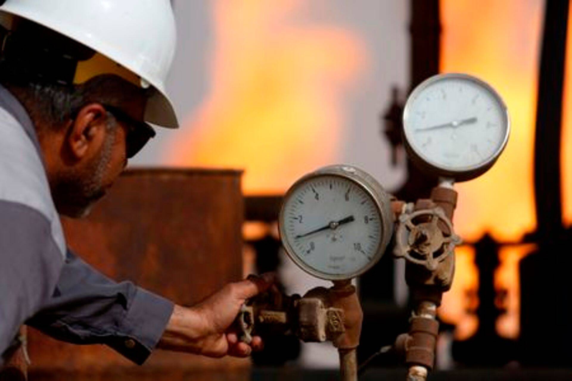 Цена нефти Brent превысила $70 за баррель впервые с января