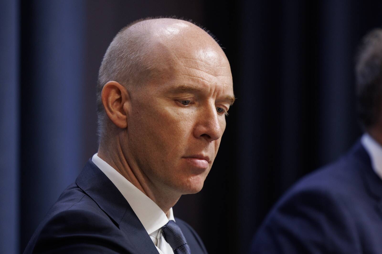 Esmaspäeval pärast kella kaheksat tuleb Äripäeva raadio stuudiosse Eesti Panga president Madis Müller.