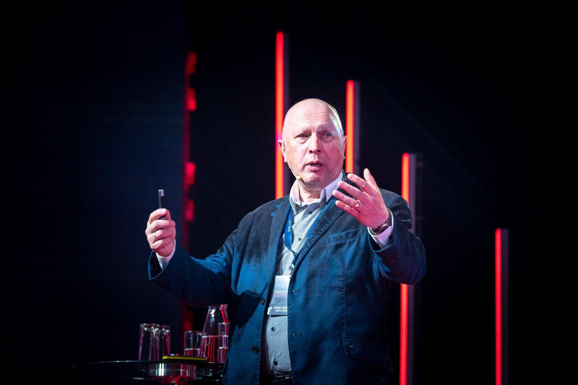 Professor Tõnu Lehtsaar esinemas juhtimiskonverentsil Coaching 2022.