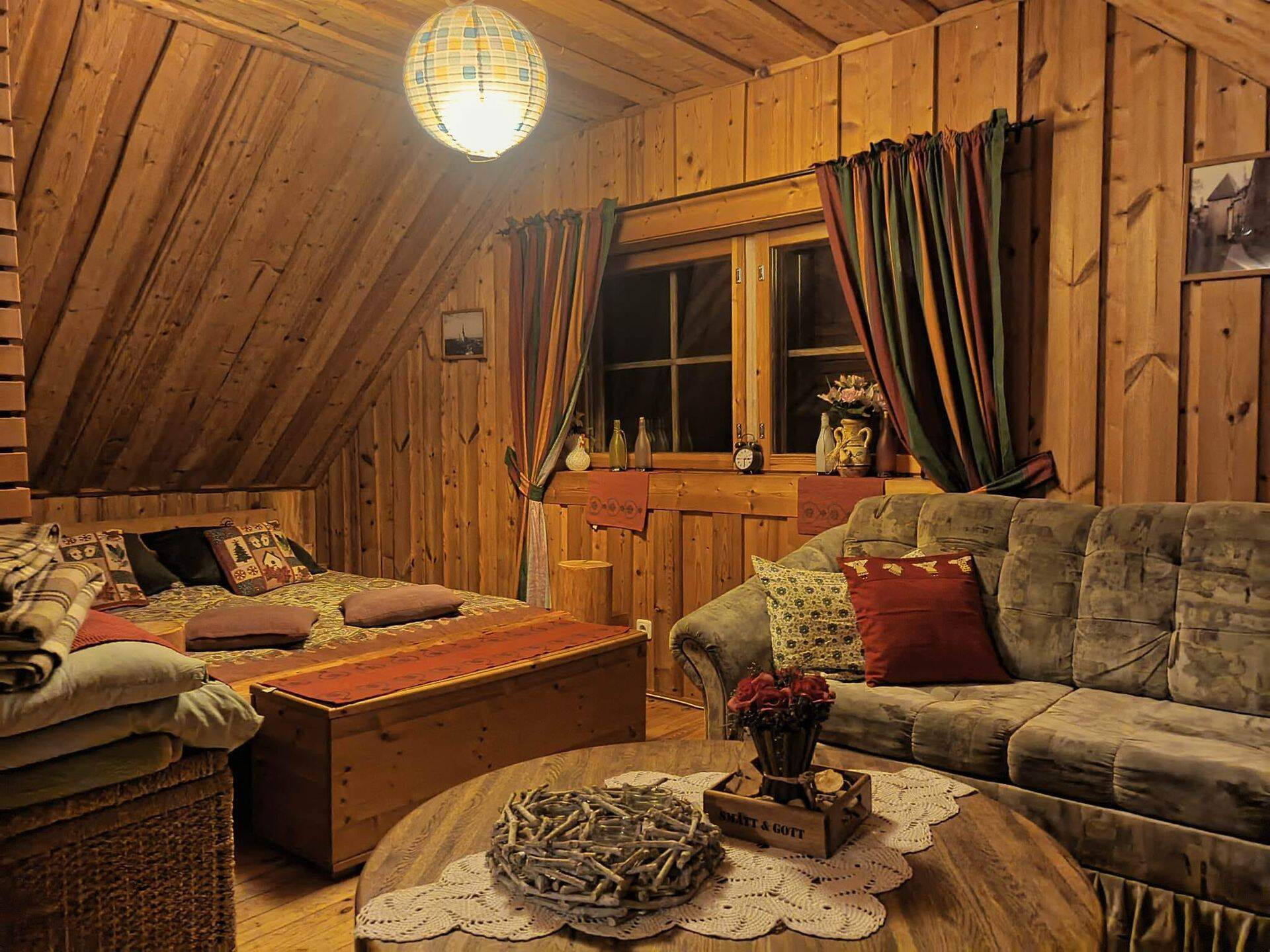 Сейчас Александровы сдают свой хутор Jussi Talu в аренду.