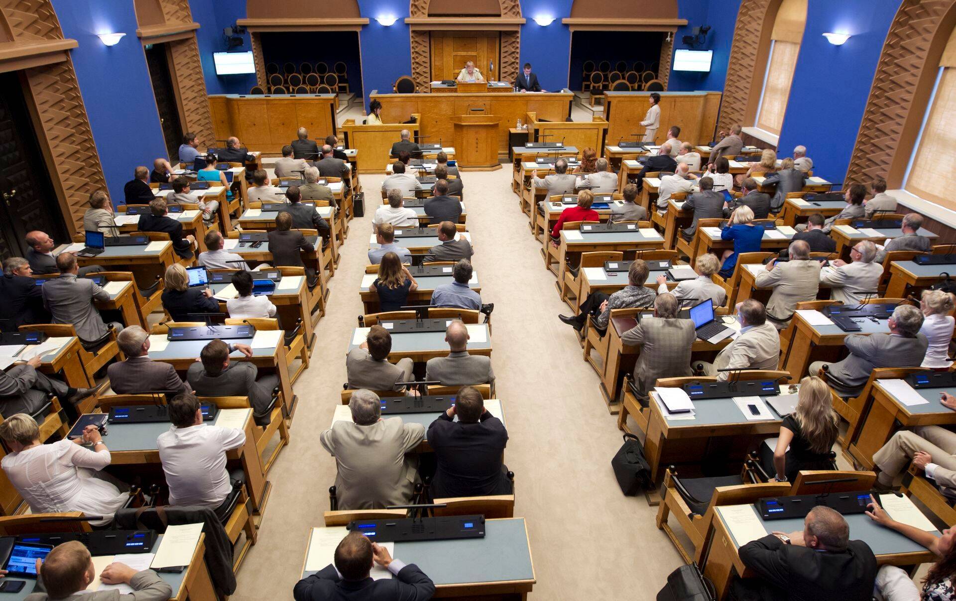 Riigikogu saal.
