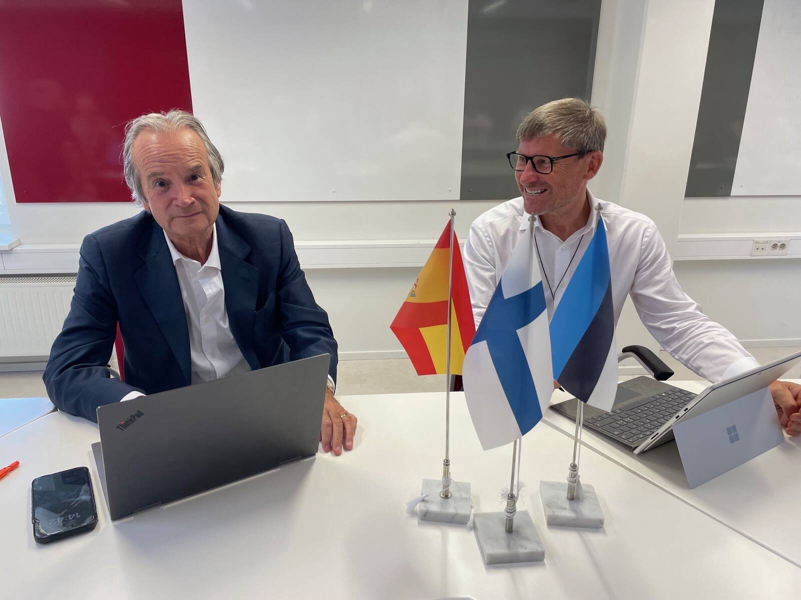 Soler & Palau esindaja Hilario Tome ja ETS NORDi juhatuse esimees Urmas Hiie.