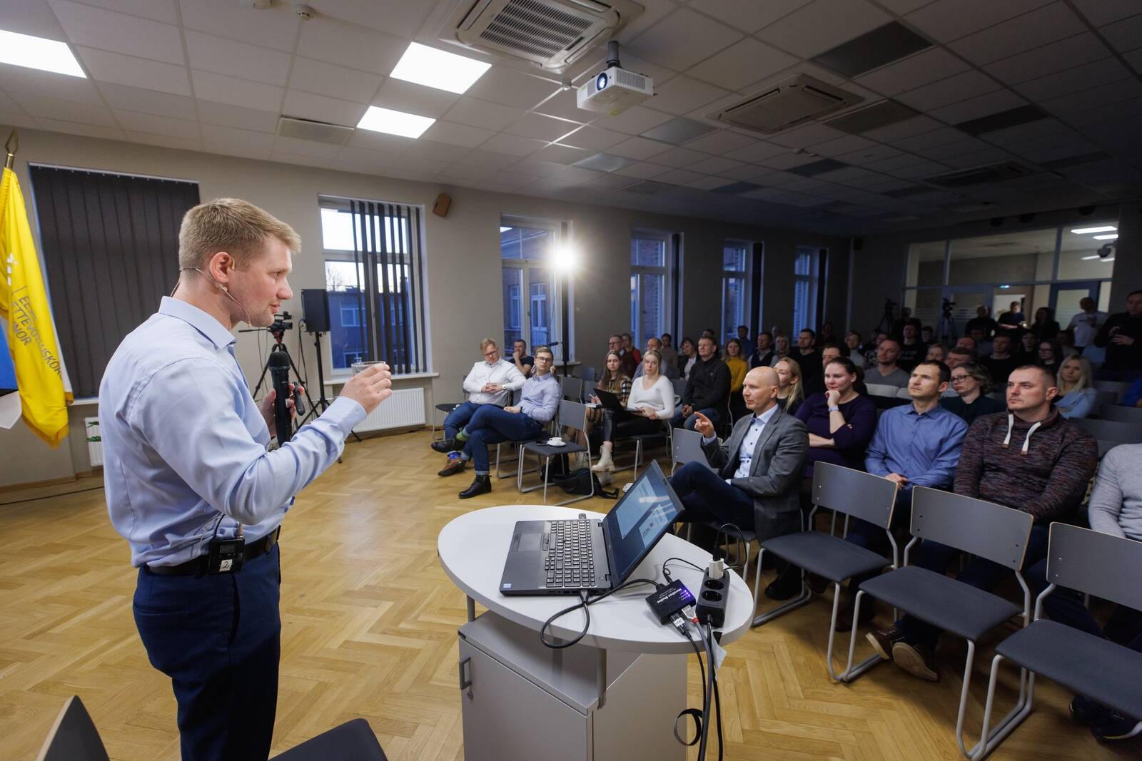 Investor Kristjan Liivamäe eesmärk on kätte saada ligikaudu 2% oma investeerimisportfellist ehk umbes 30 000 euro eest võlakirju.