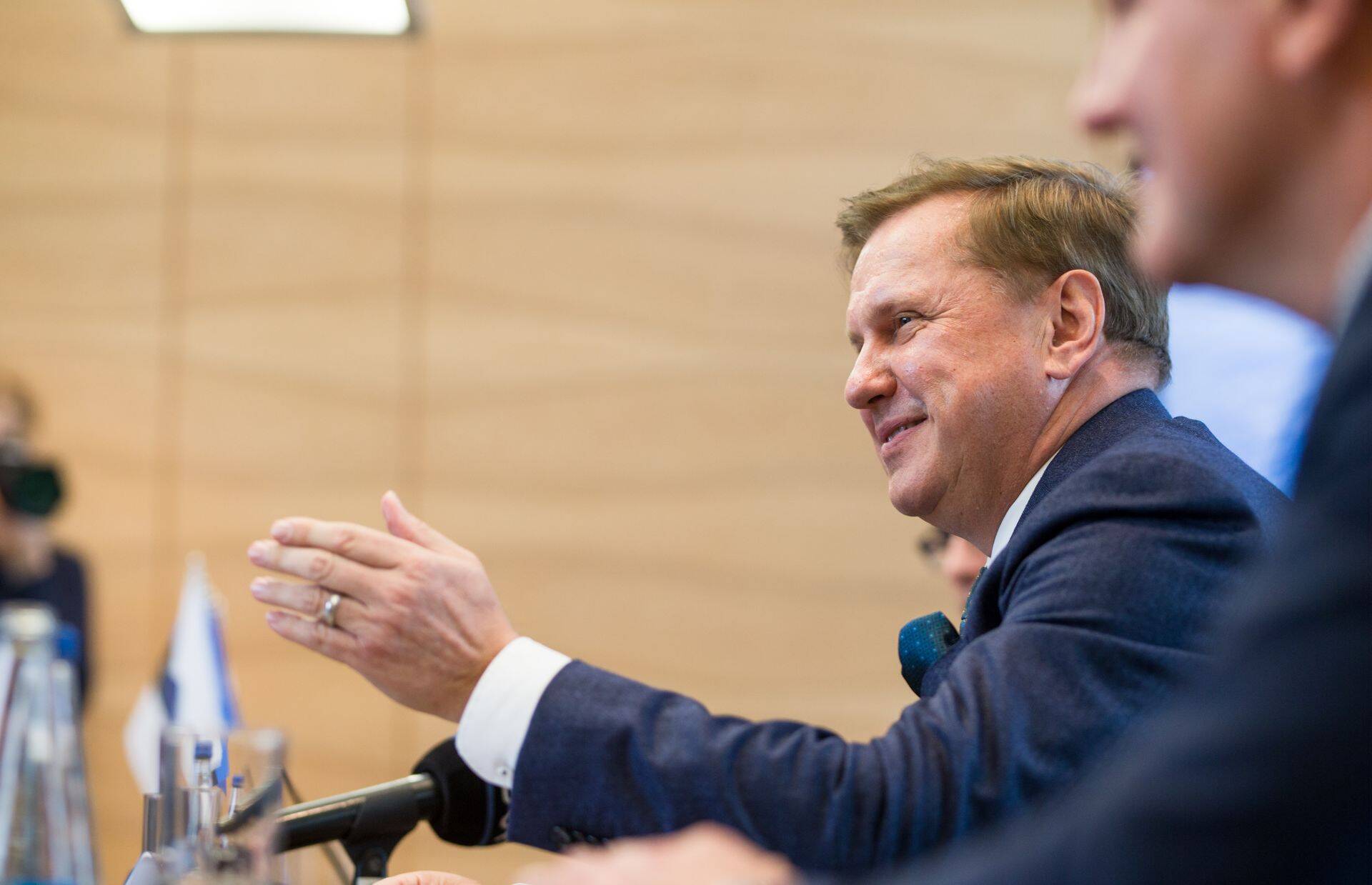 Eesti Gaas sõlmis lepingu veeldatud maagaasi (LNG) punkerlaeva ehitamiseks. Pressikonverents